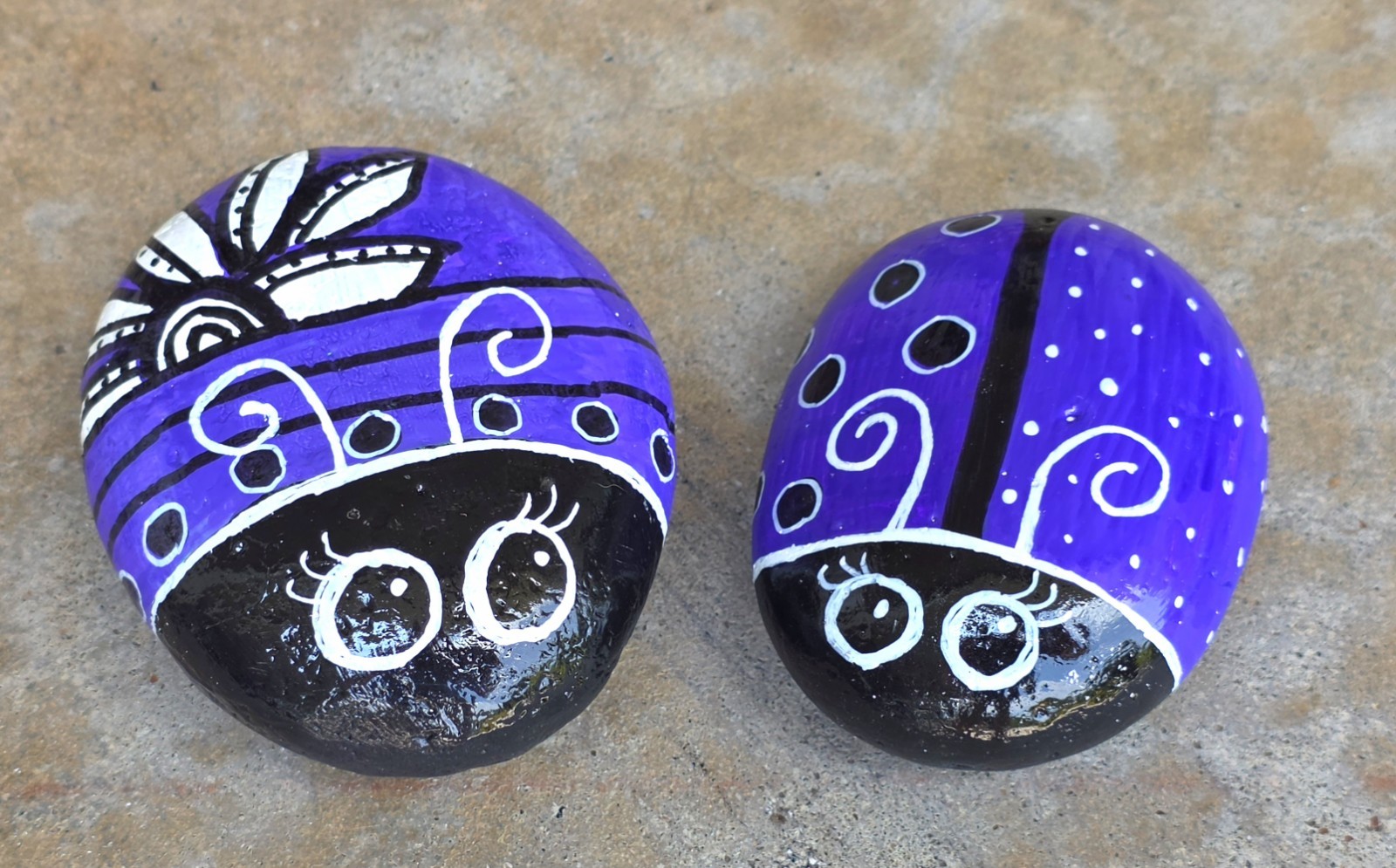 Hand Painted ladybug river Rock original paper weight Painting Art Gift