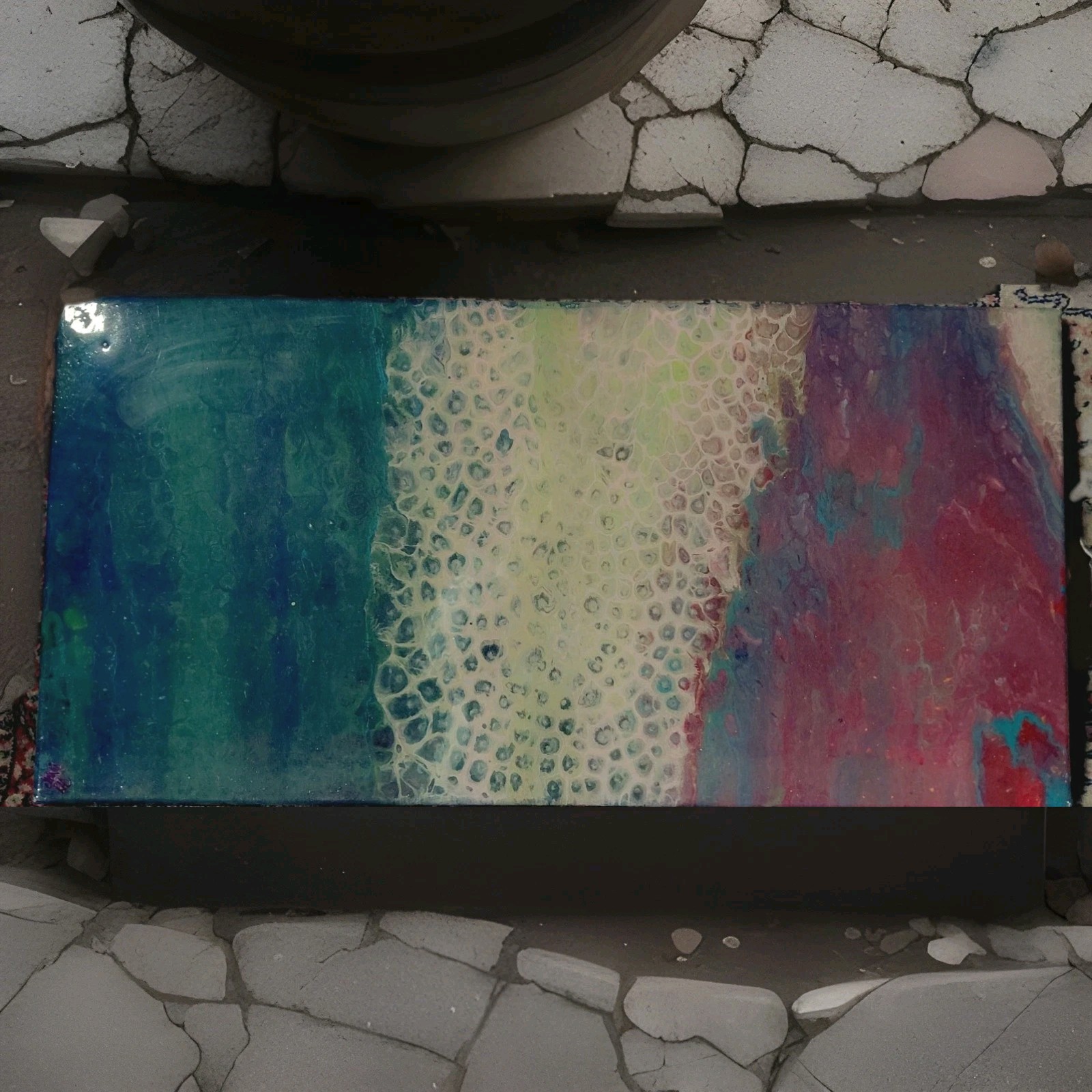 acrylic pour painting