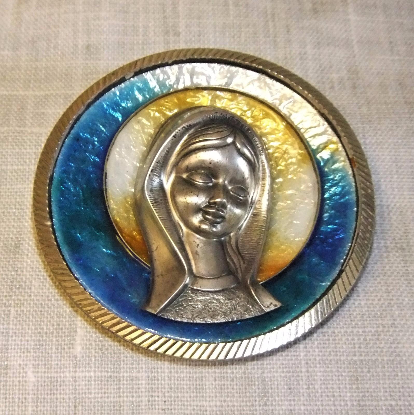 VIRGIN CRADLE MEDAL OR MEDALLION IN STERLING SILVER AND FIRE ENAMEL