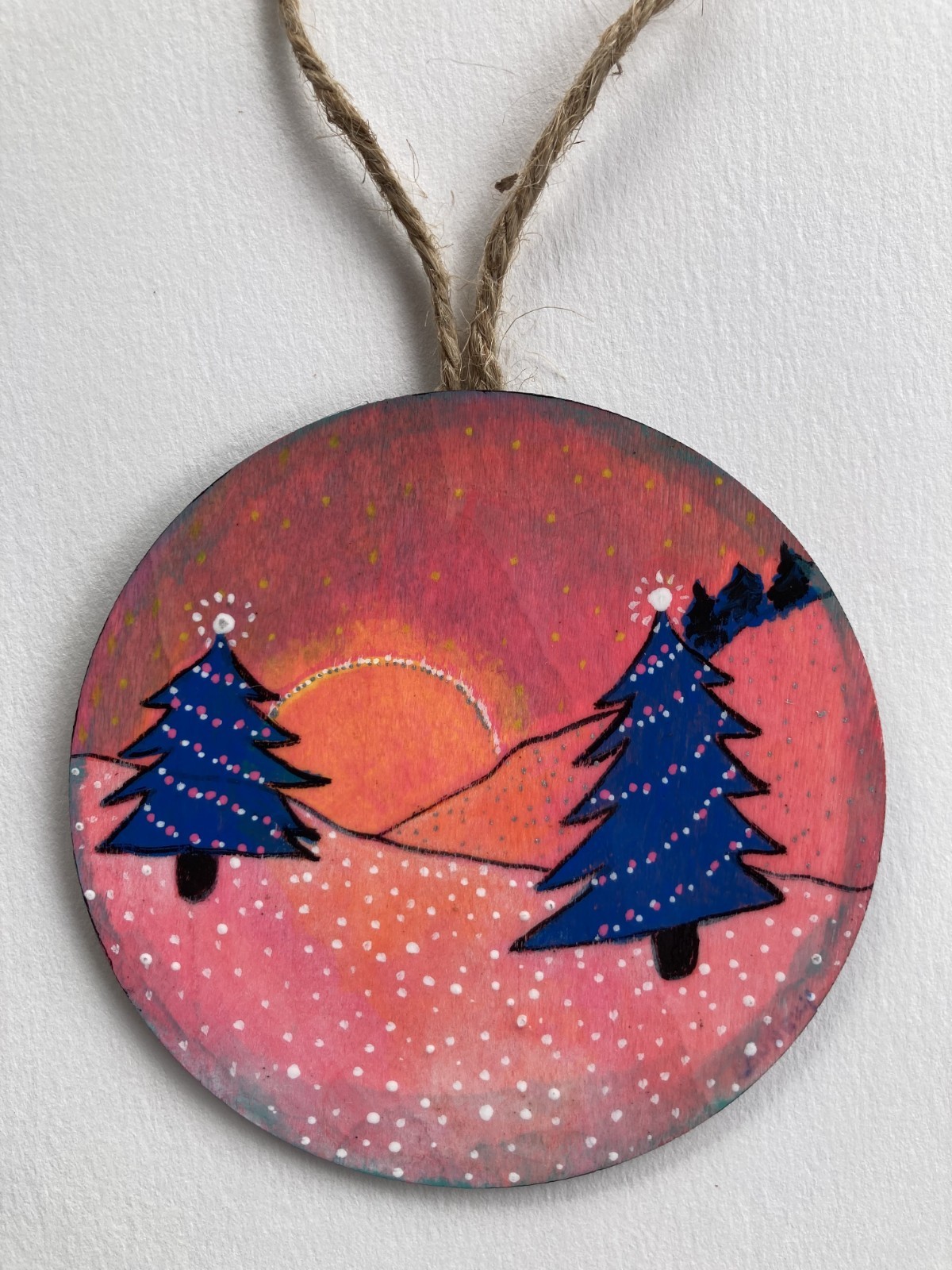 Hand-Painted Wooden Ornament Sunset Pink Winter Landscape Hanging Ornament Decor