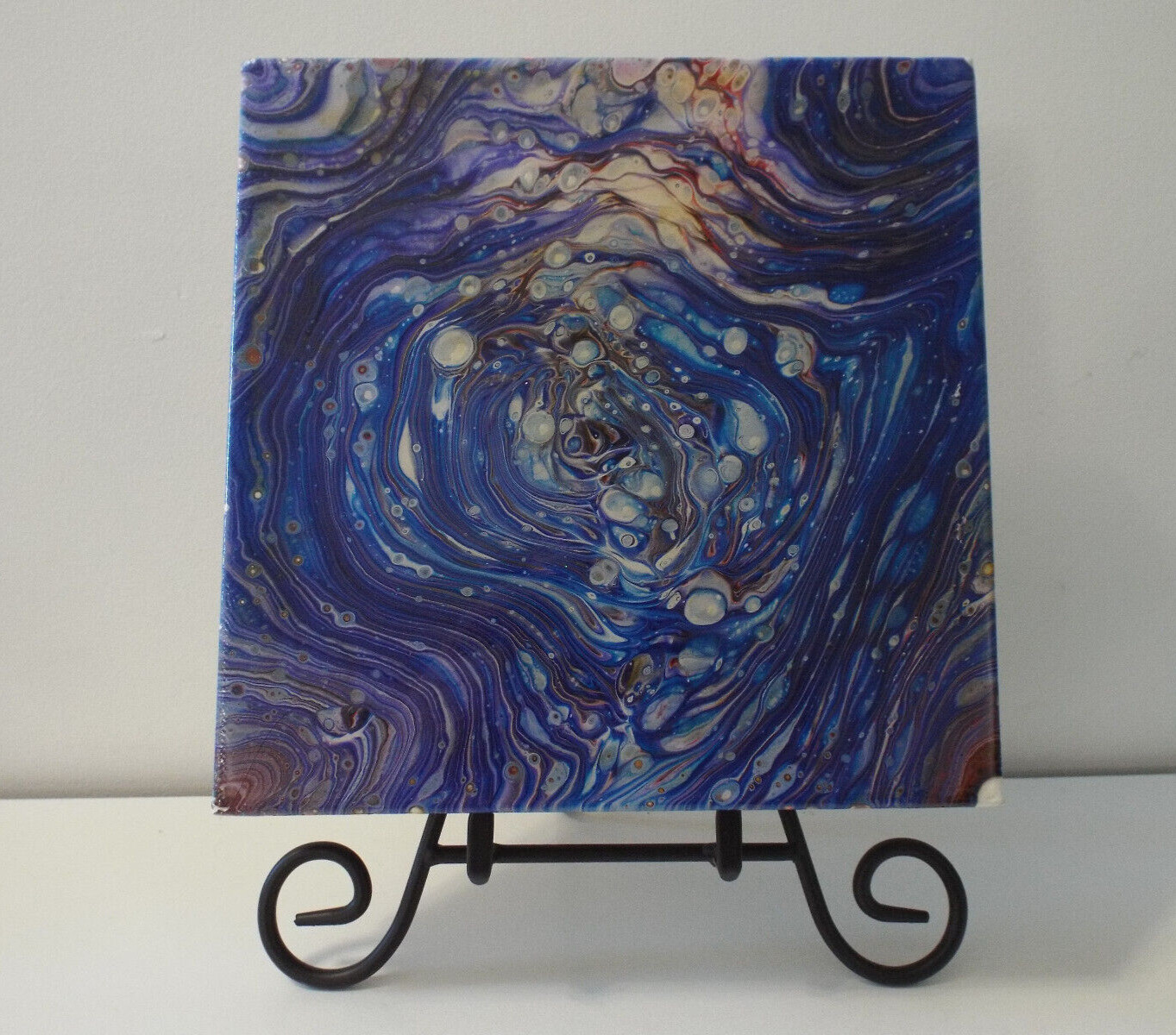 Yolanda Thigpen «Surfacing» 8×8 Acrylic Pour Artisan Wall Art (Cleveland, 2019)