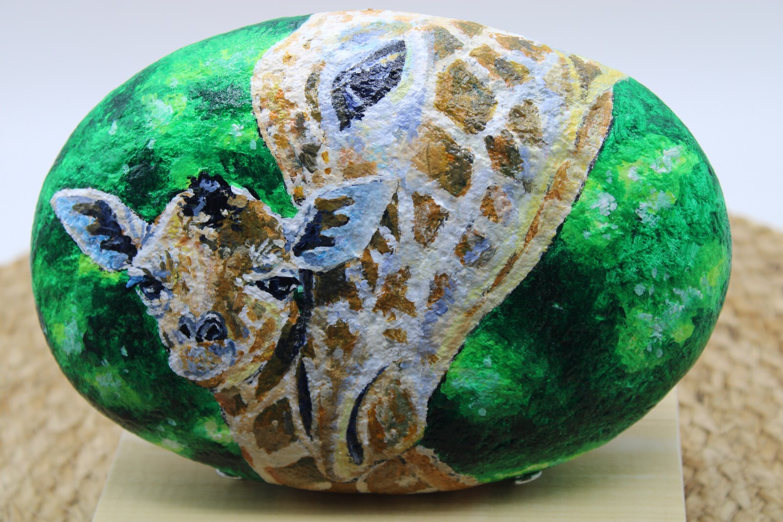 Large Original Hand Painted Art Rock w/ COA~ Giraffe and Baby~ Rockn Palette