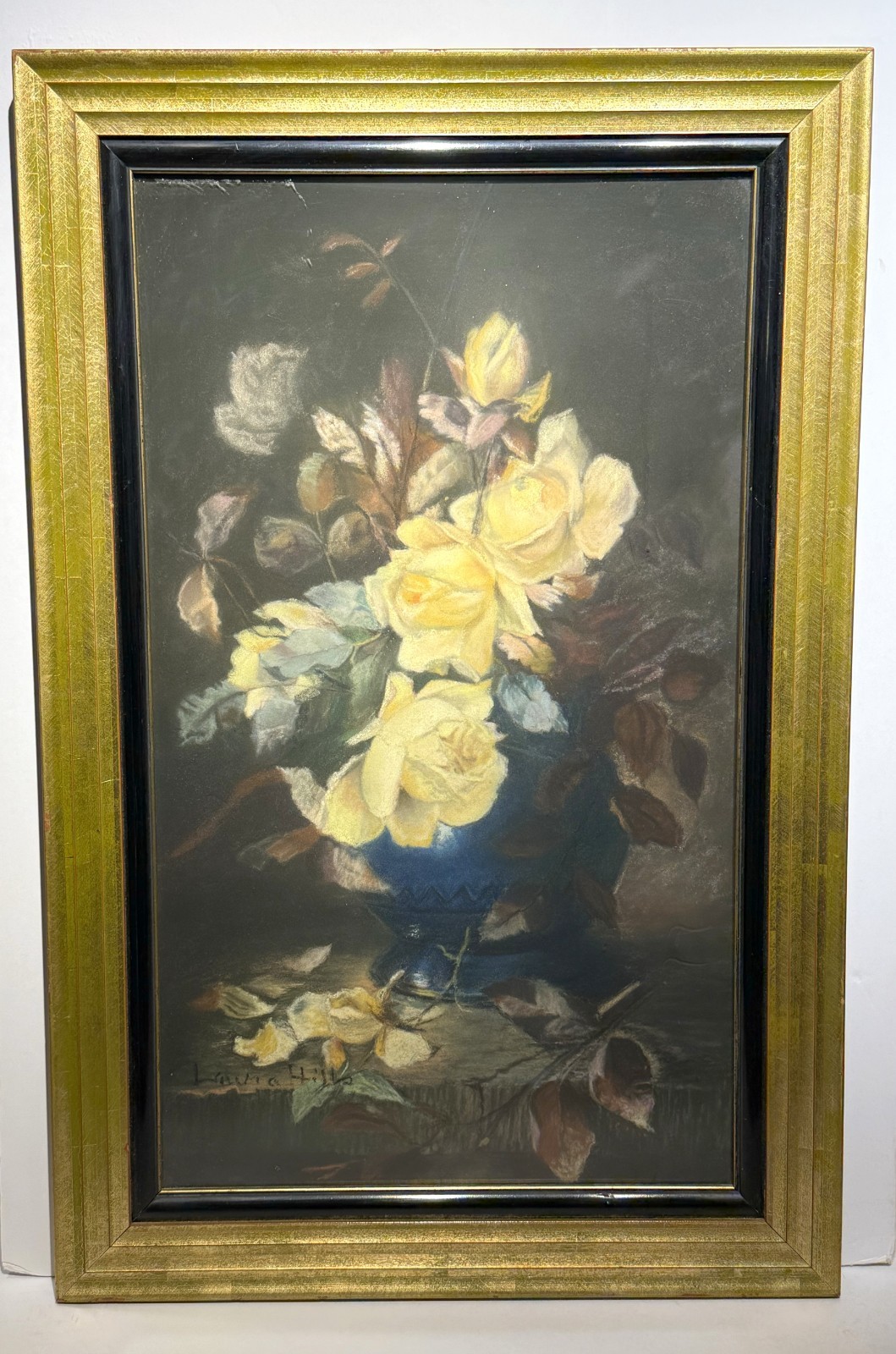Laura Coombs Hills; Important American Pastel «Roses in a Blue Vase» Signed