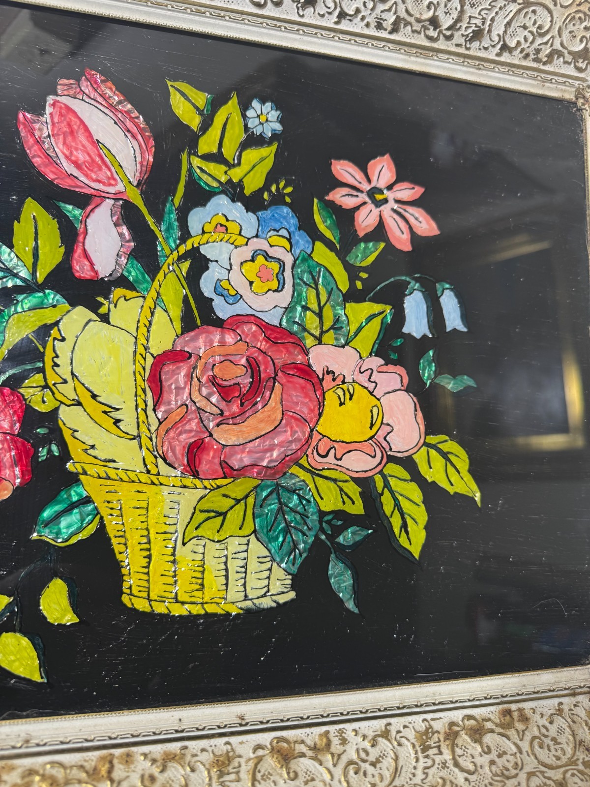 Large Antique Folk Art Tinsel Foil Reverse Artwork «Basket of Flowers» – Framed
