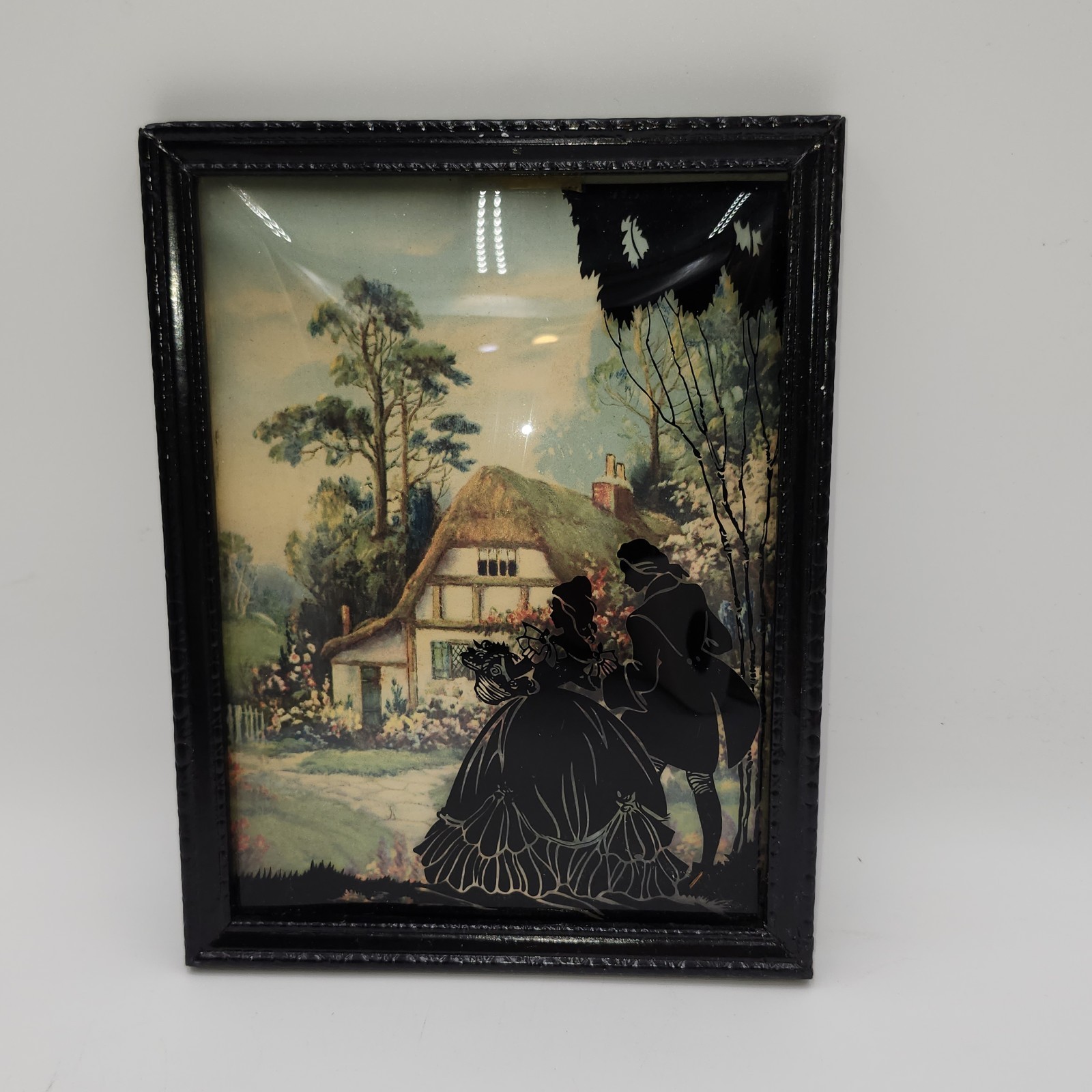 Vintage 9″ Reverse Painting Silhouette Convex Glass Wall Art English cottage