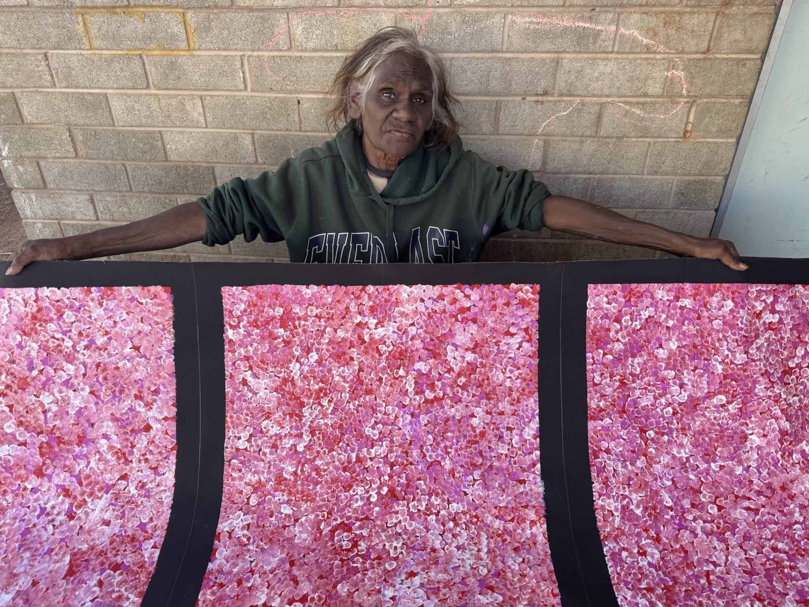 Bessie Pitjara. Highly Collectable Aboriginal Art. Incl COA, and photo’s