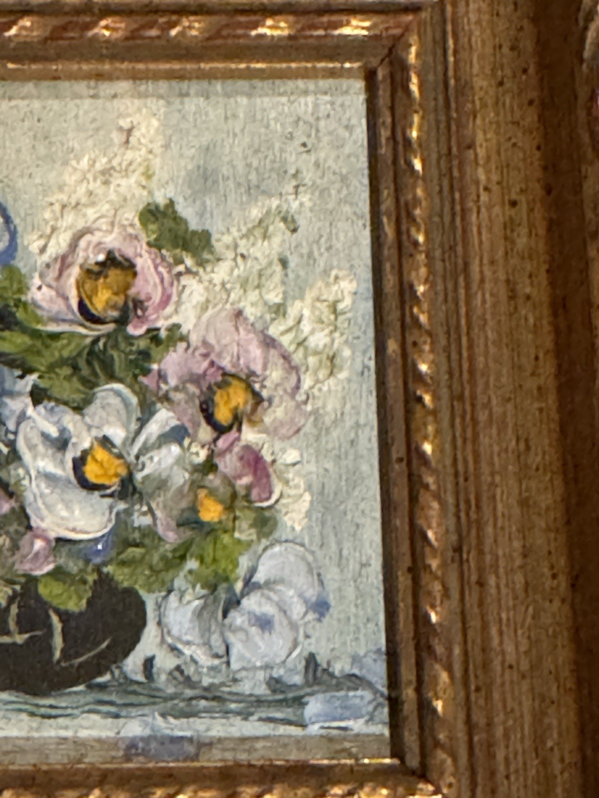 1960s Flowers in Vase Framed Textured Impasto Oil Painting – Irene Rozek