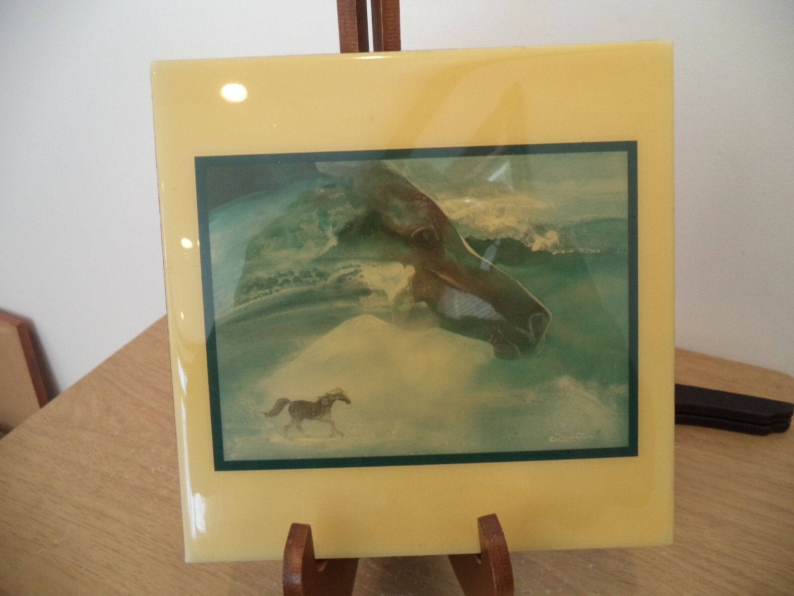 LORI QUARTON SURF RACER TILE 8″ X 8″ TILE SHOWN