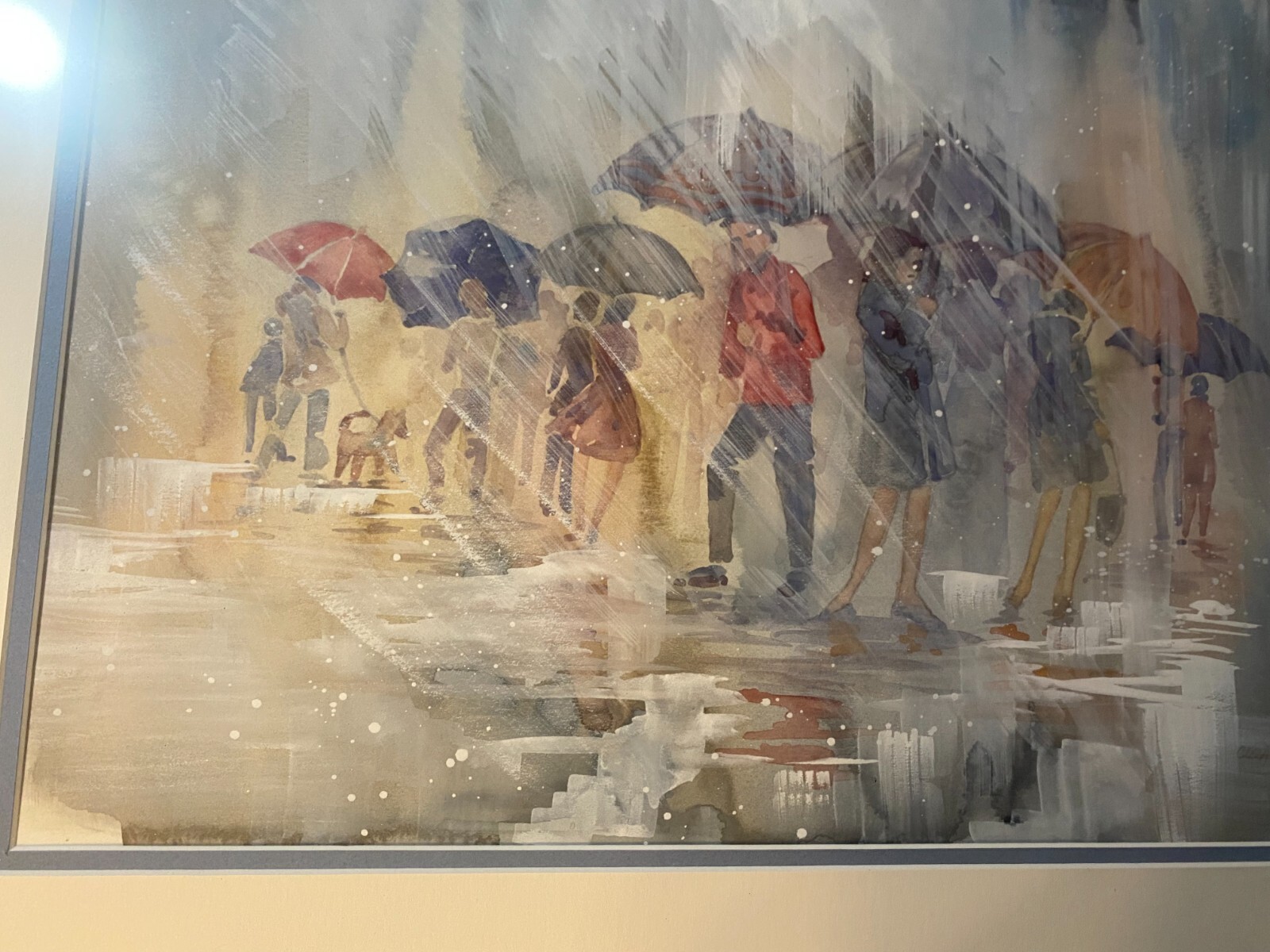 «A Rainy Street With Figures Scene» Mixed Media Painting – Signed And Framed