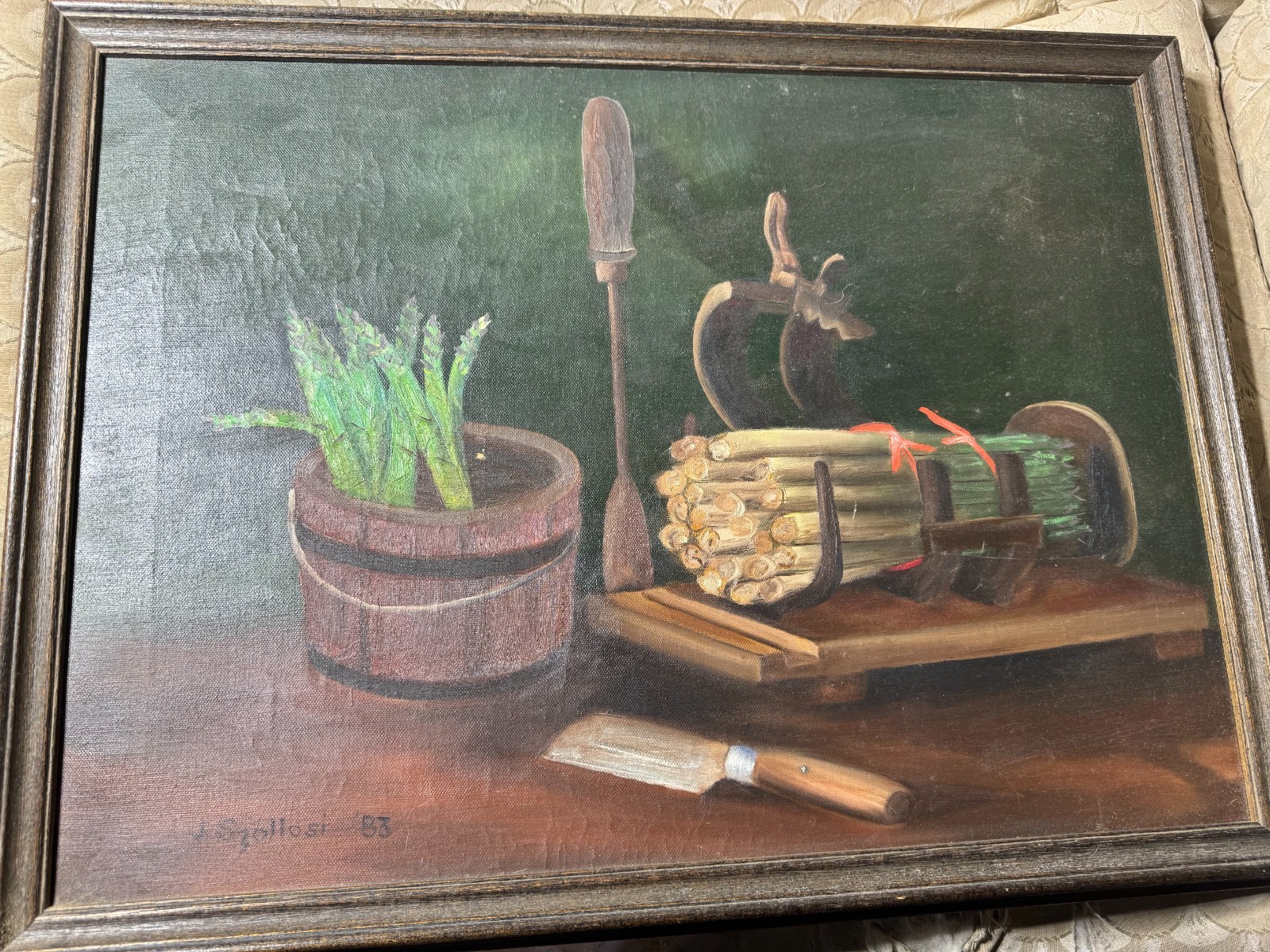 J Szollosi 1983 «Tabletop Still Life Scene» Oil Painting – Signed And Framed