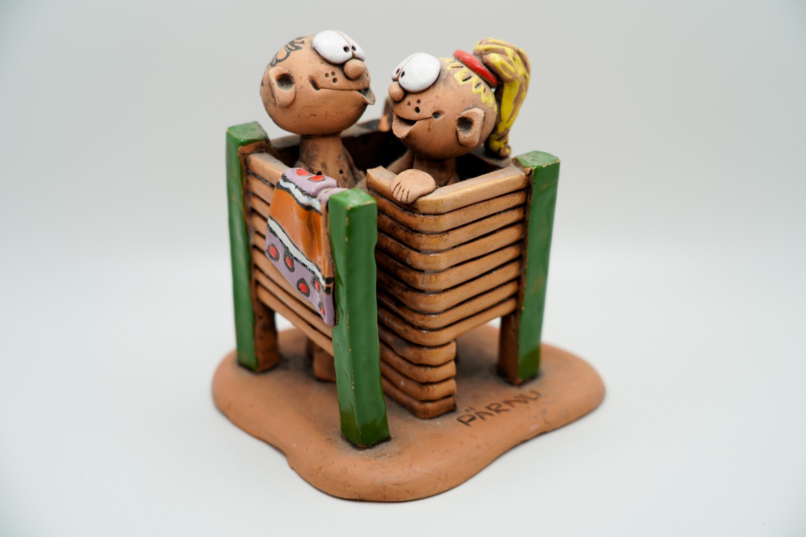 Vintage Clay Outsider Art PARNU Old Couple in Camp Shower 5.25″ B7