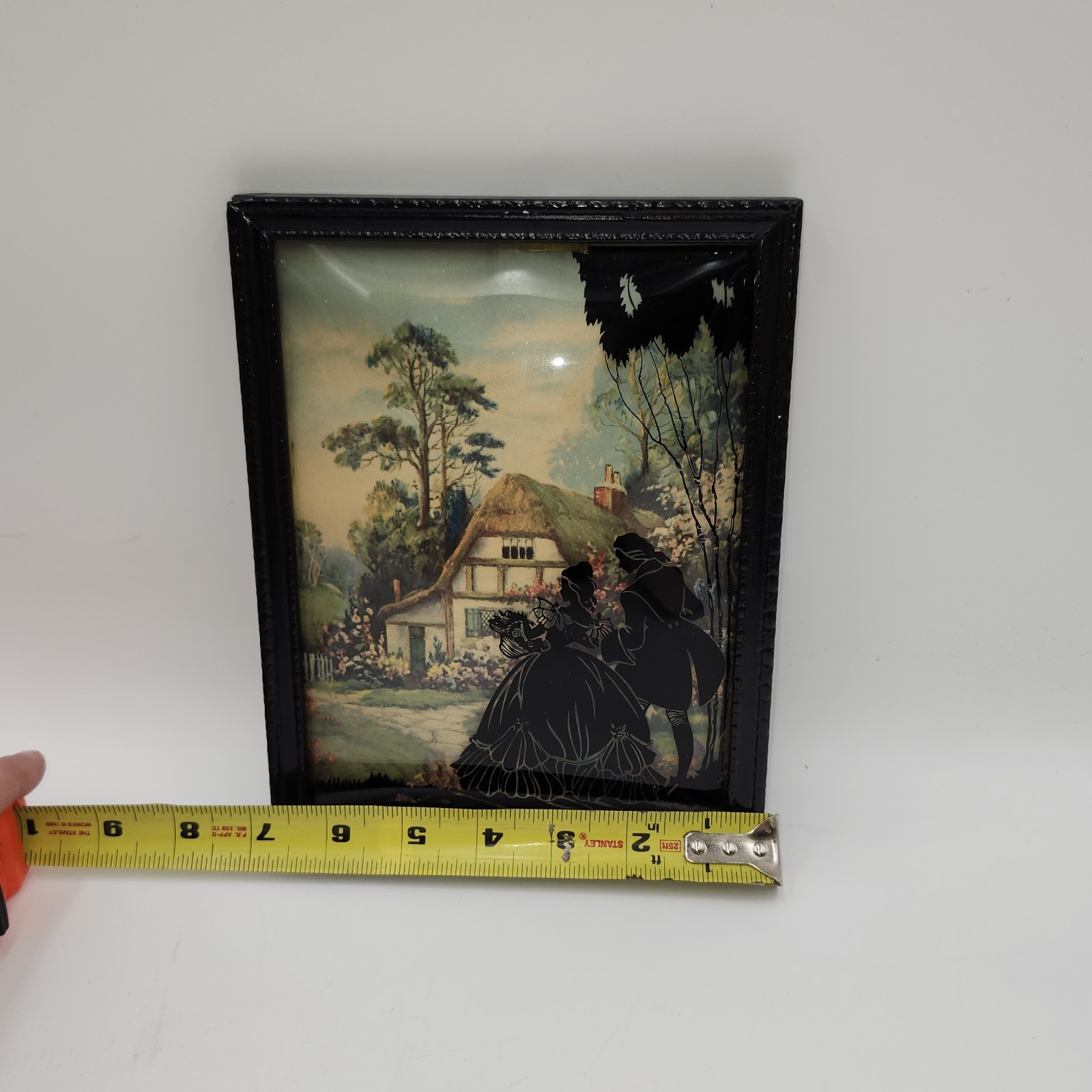 Vintage 9″ Reverse Painting Silhouette Convex Glass Wall Art English cottage