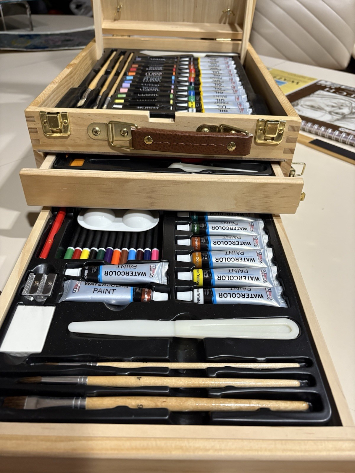 Complete 95-Piece Art Set with Portable Easel – Unleash Your Creativity Anywhere