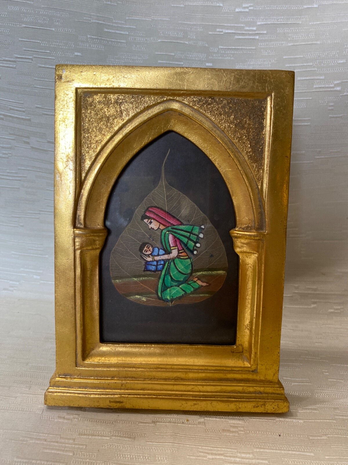 Vtg Hand painted Matted Framed PEEPAL PiPAL LEAF India MOTHER & CHiLD 8”