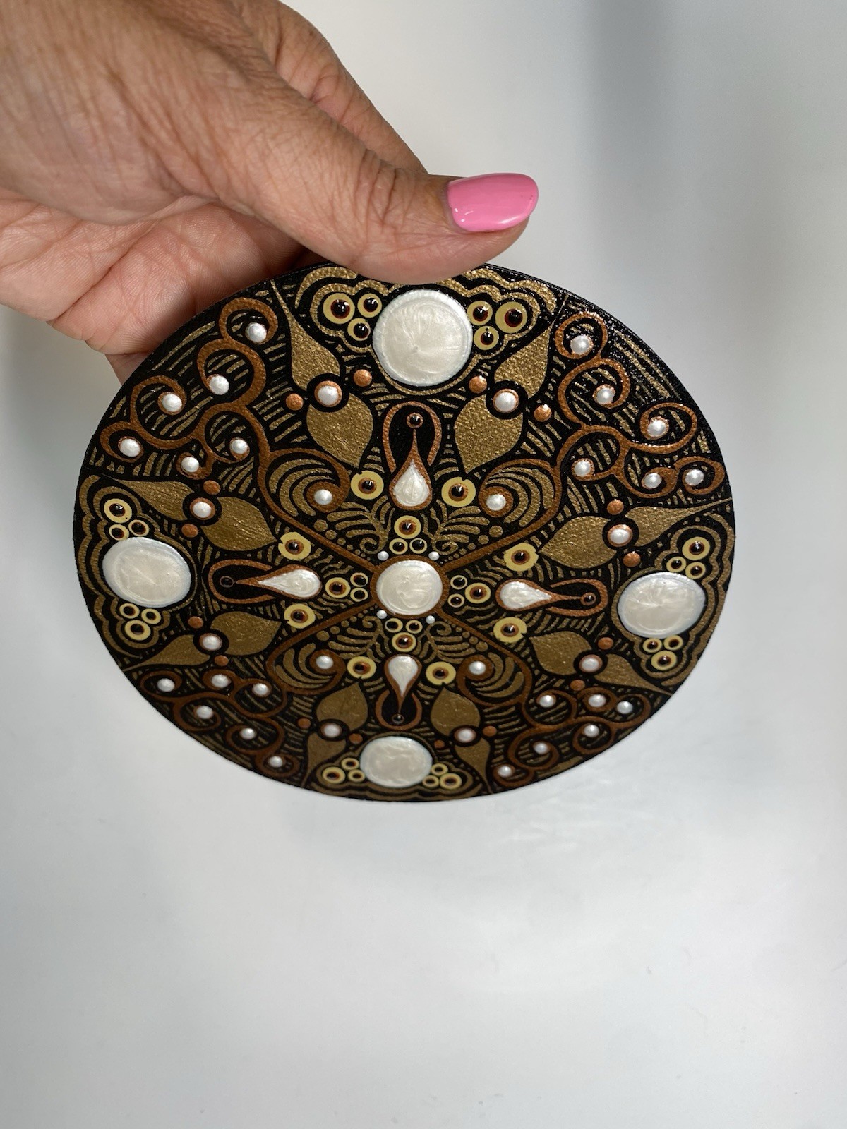 6” Round Flat Mandala Canvas – By JaDeL