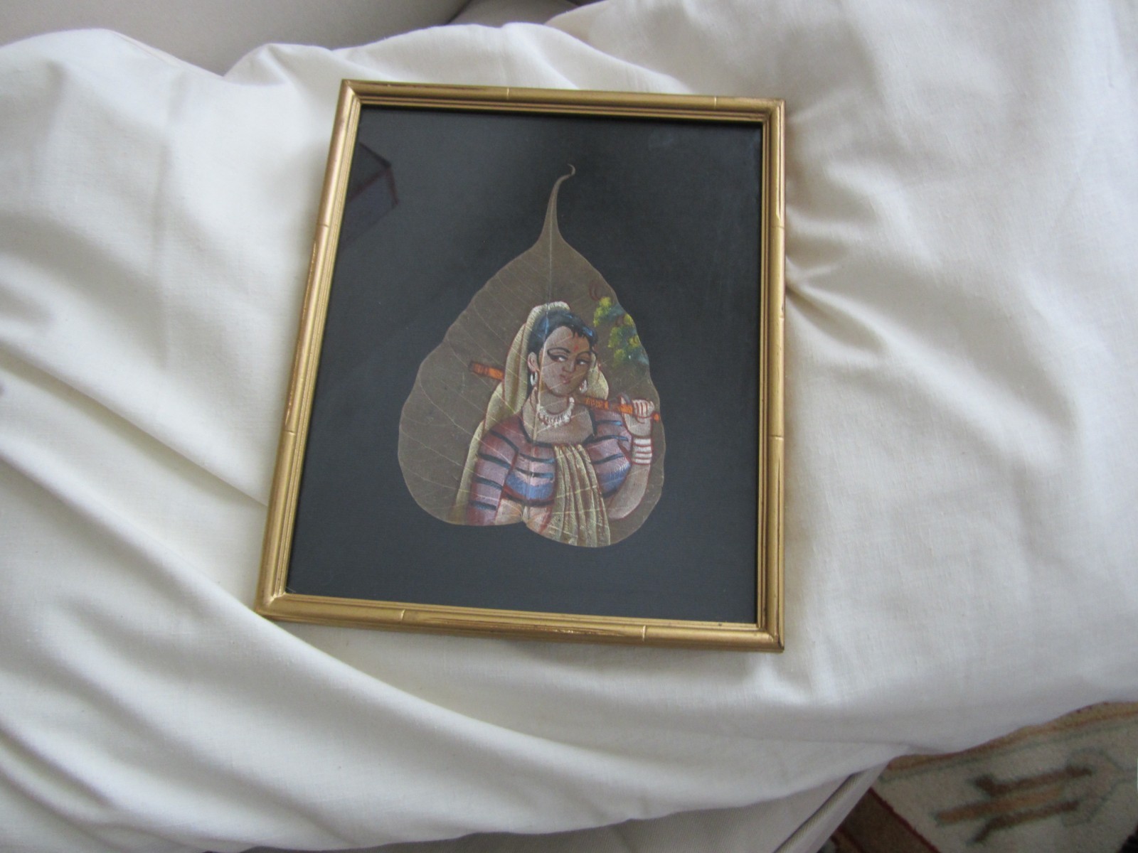 Best «look» on a Indian Pipal Leaf painting subject. Great detail and colors.