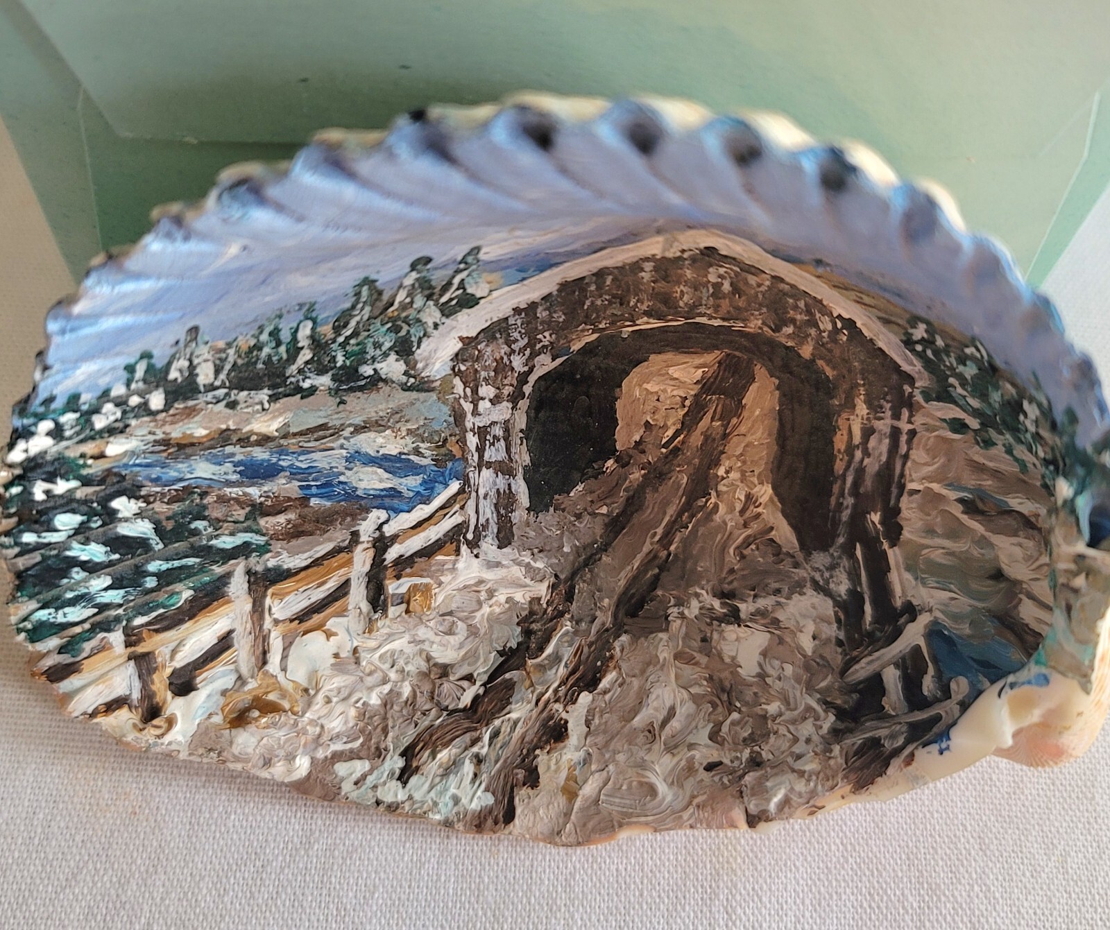 Hand Painted Sea Shell•Winter Scene•EUC•Scallop•Clam•Snow•Bridge•Artisan