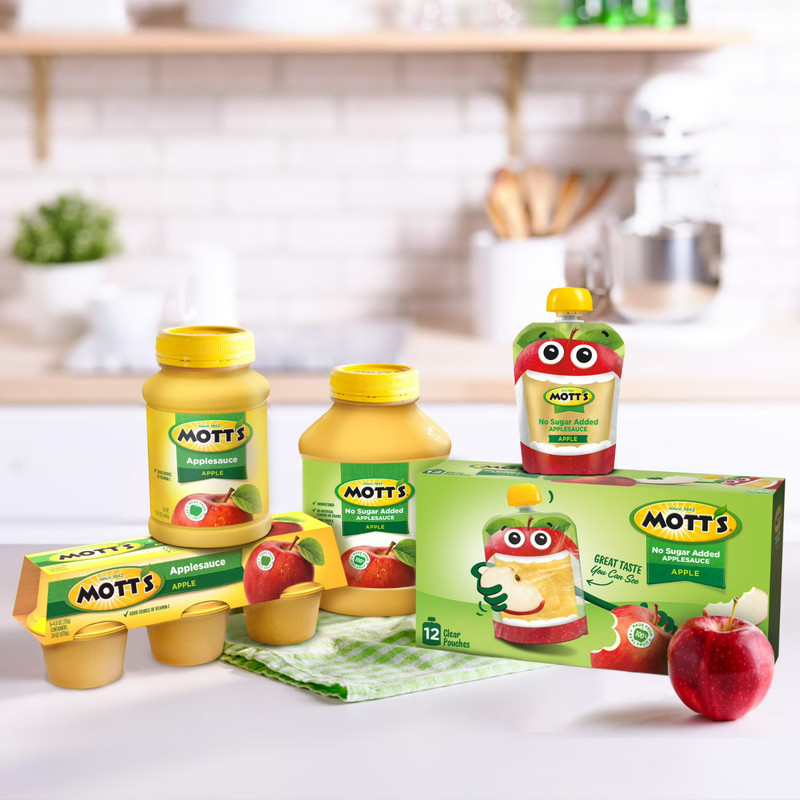 Mott’s Applesauce, 4 Ounce Cups, 18 Count