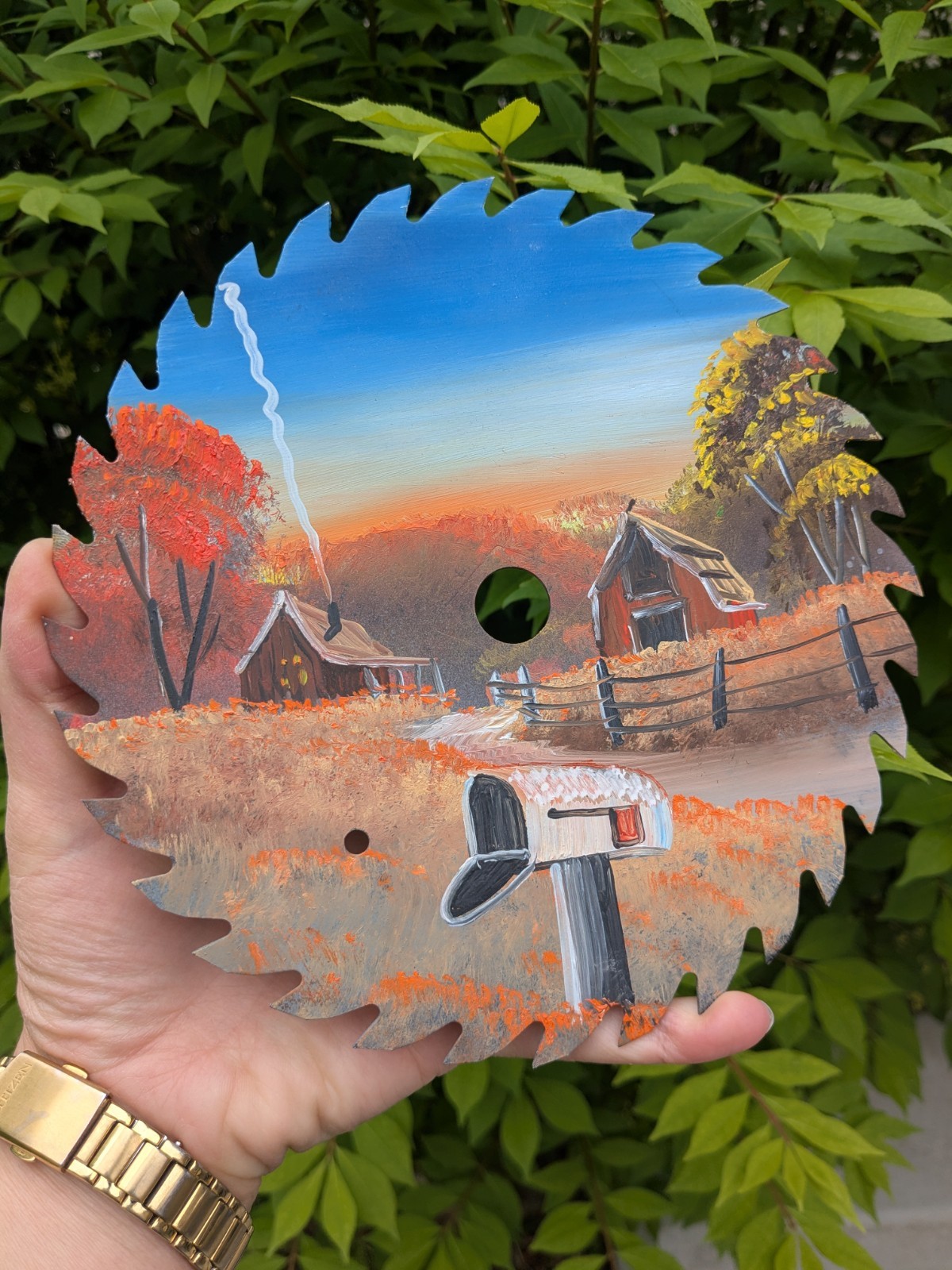 Metal Art Hand Painted 7 inch saw blade folk art Farmhouse barn Country decor