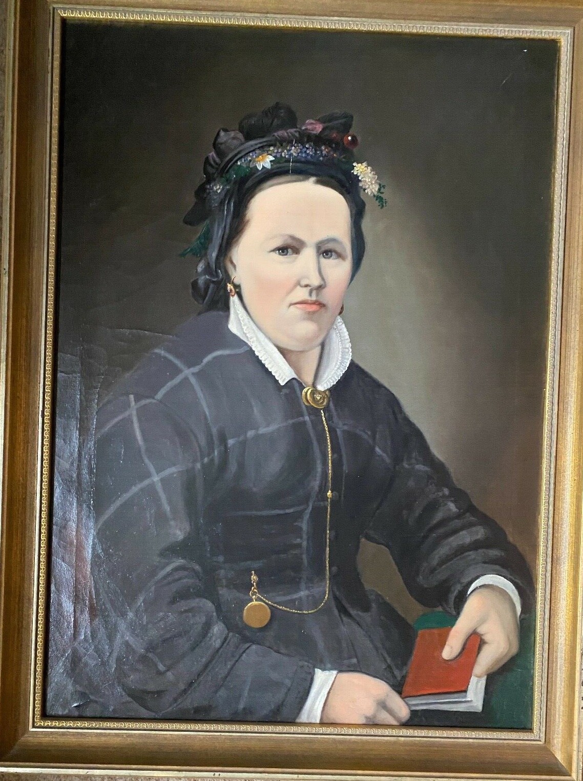 Oil Painting Portrait Lady Woman with Book Fashion & Chain 19 Jhr. Frame Garment