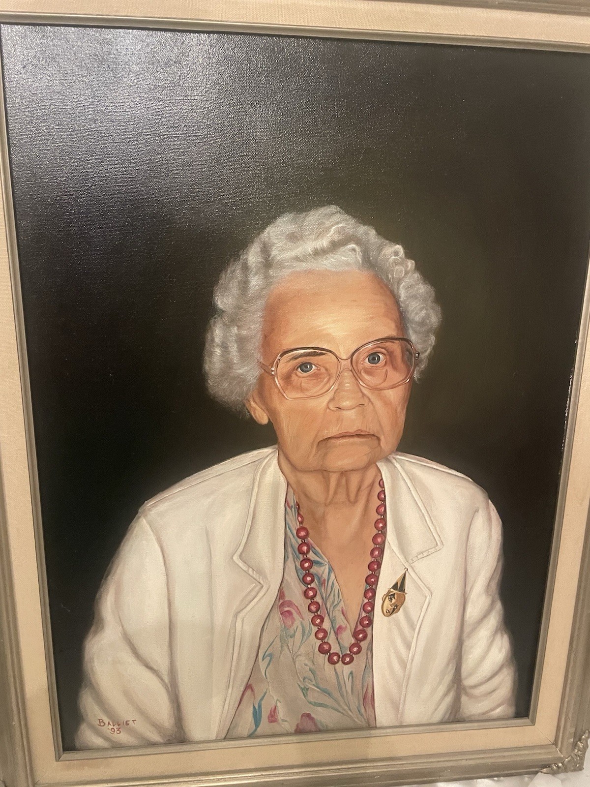 Vintage Canvas Framed Oil Portrait Painting OLDER LADY Gray Hair Eyeglasses 93