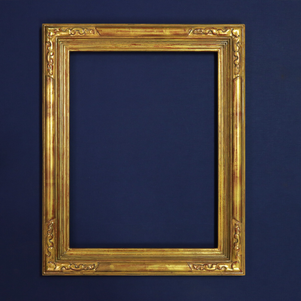 11 x 14 – 14 x 18 in Plein Air Hand Carved Picture Frame Gilded in 22k Gold Leaf