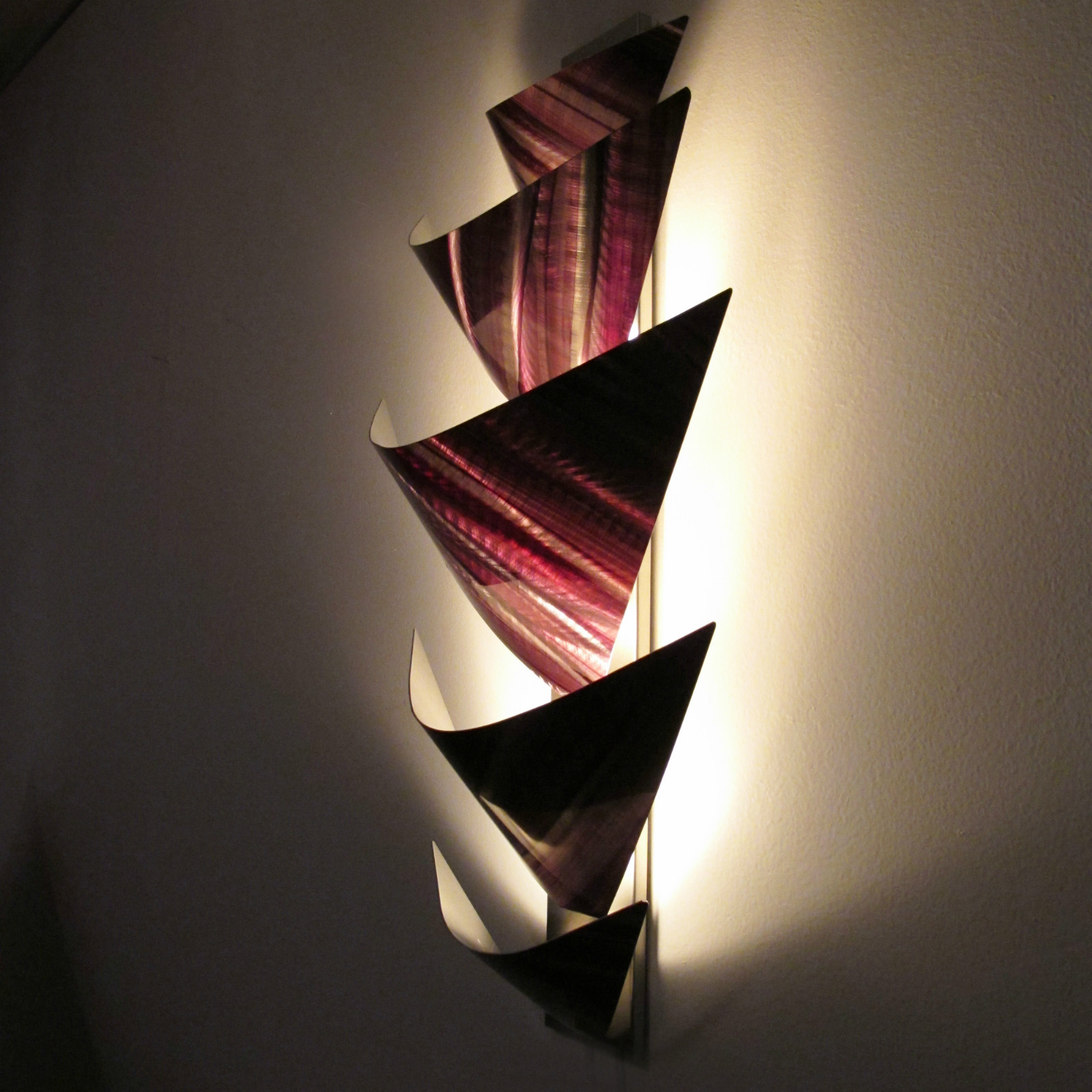 Modern Abstract Metal Wall Art Torchiere Lamp Painting Sculpture Home Decor Pink