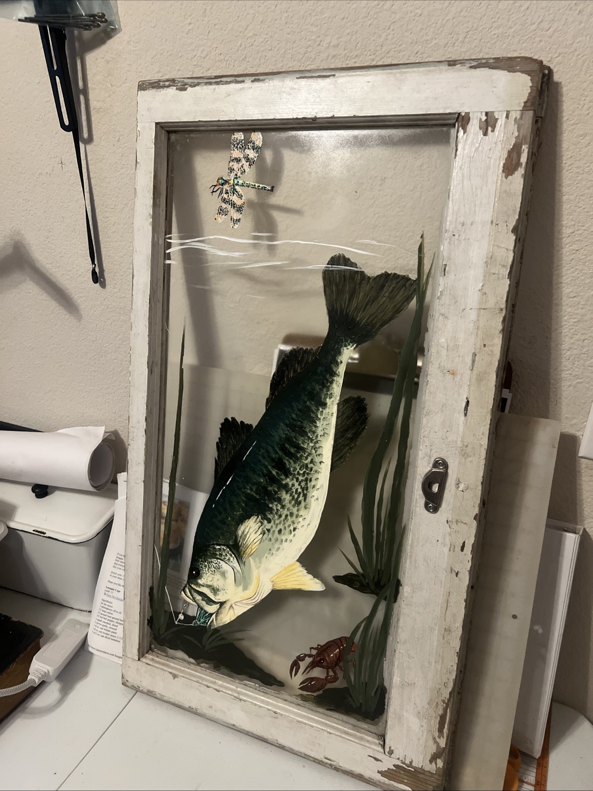 🎉Hand painted Fish on a window pane🎉. 18 x32