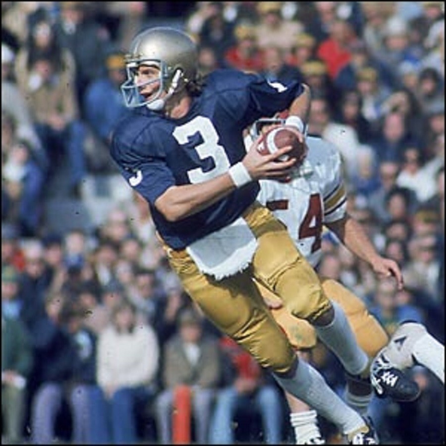 Have a Notre Dame Fighting Irish oil on canvas not photo JOE MONTANA