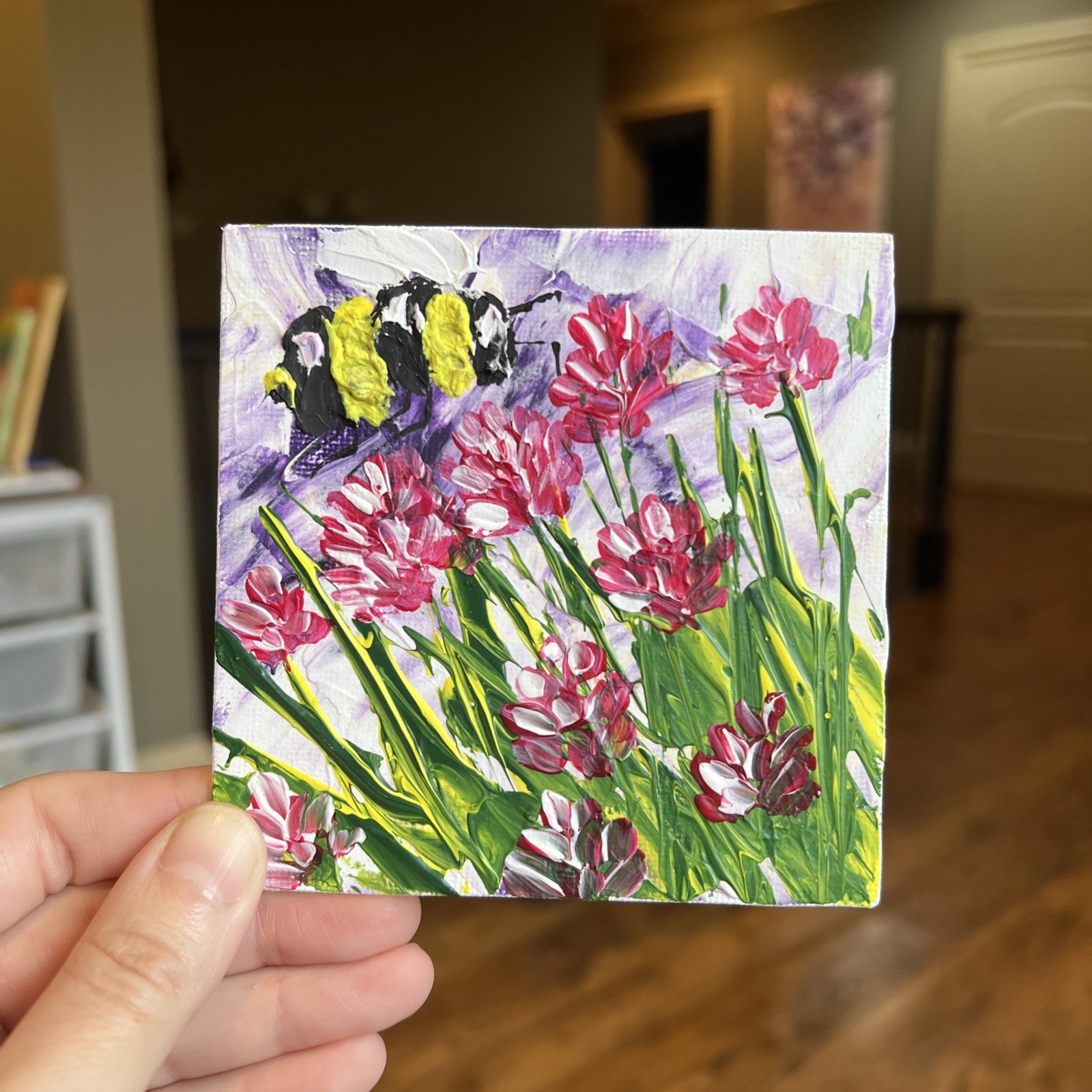 Bee,honeybee,Abstract Flowers,daisies original,miniature Painting,small,mini,