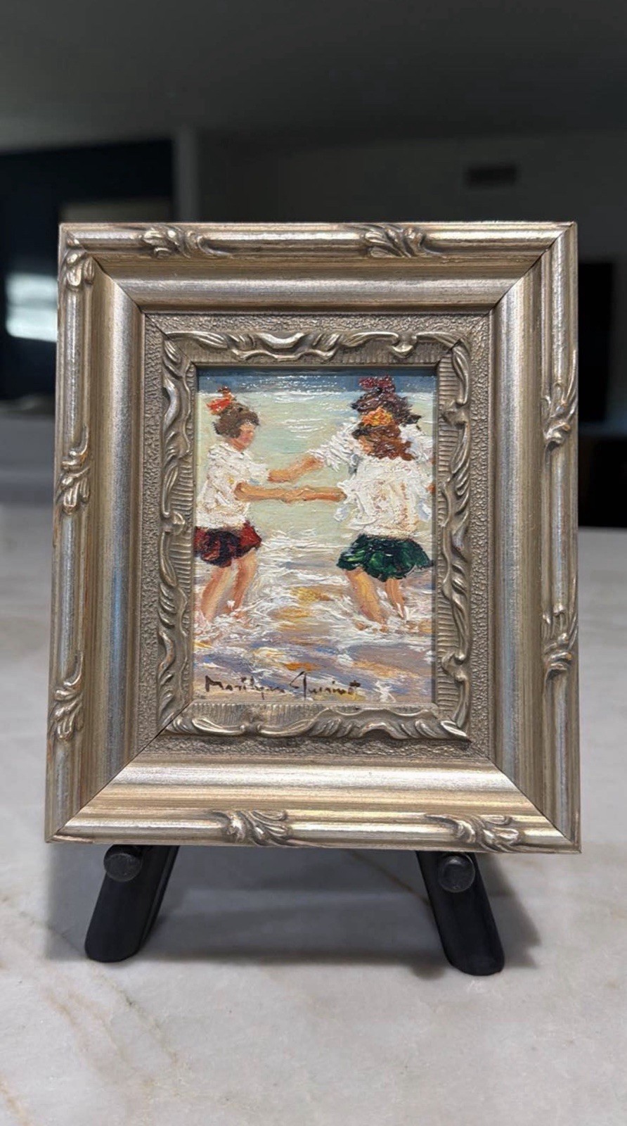 Marilyn Guerinot Signed Miniature Oil Painting – Children at Beach