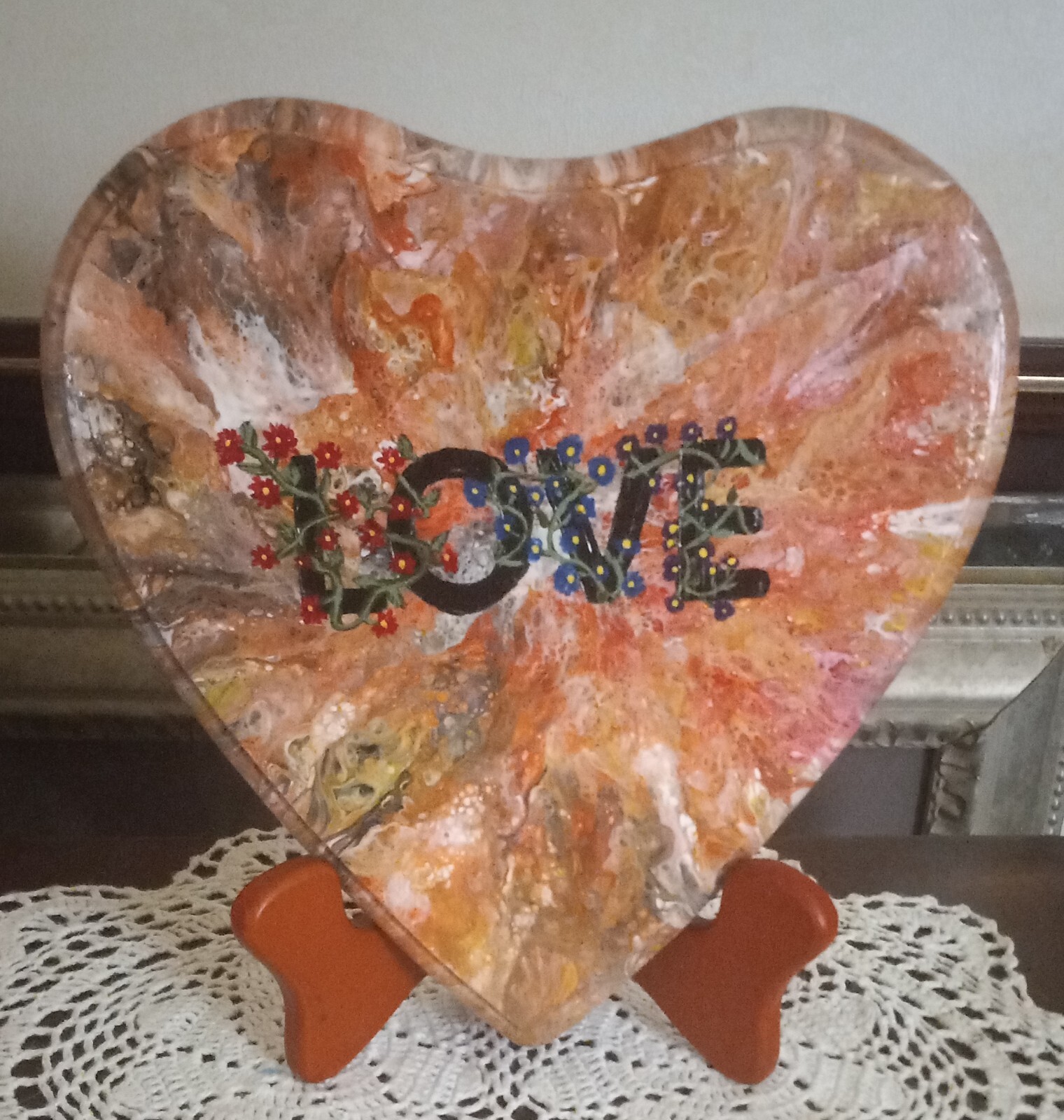 Abstract Acrylic Pour Orig. Wood Heart LOVE Small Vine Flowers 9×9 w/Wood Stand
