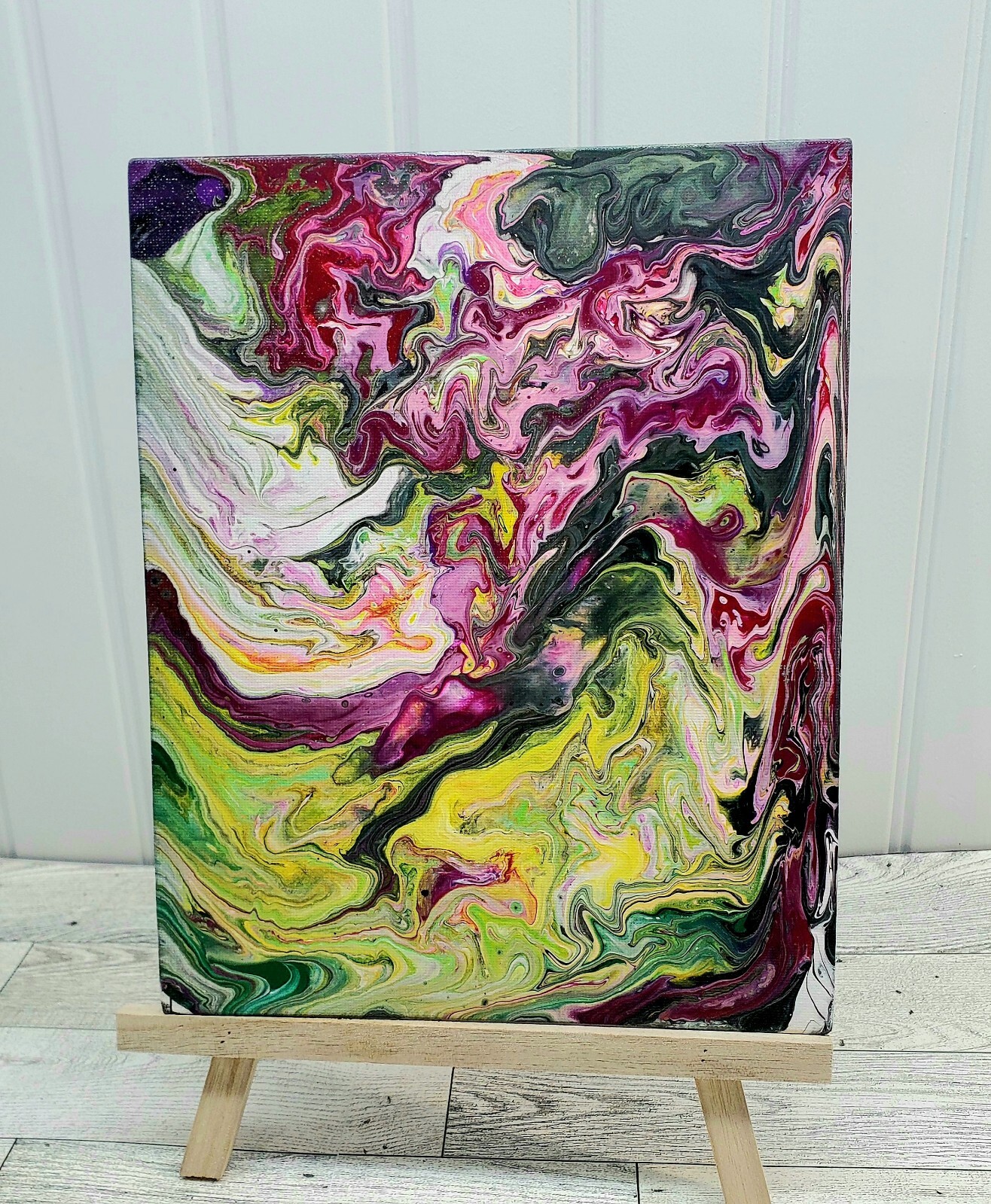 Original Abstract Acrylic Fluid Art Painting 8″x10″ Flat Canvas Panel w/ Easel