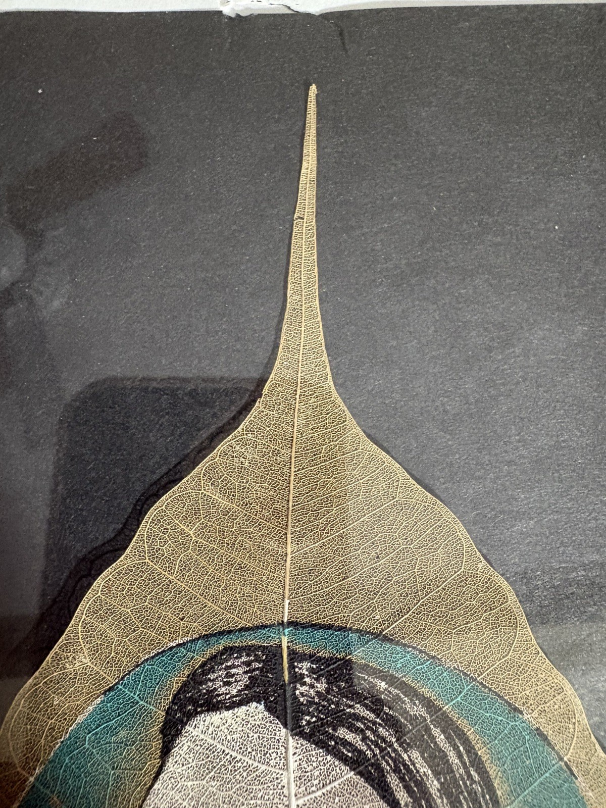 Hand Painted Artist Signed Jesus Christ On Skeleton Pipal Tree Leaf 7.5×4.25”