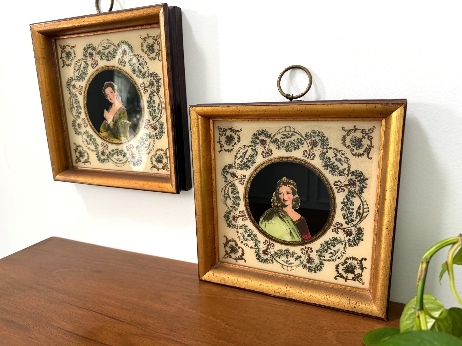 Vintage Verre Églomisé Reverse Painted Portraits Sungott Art Studios New York