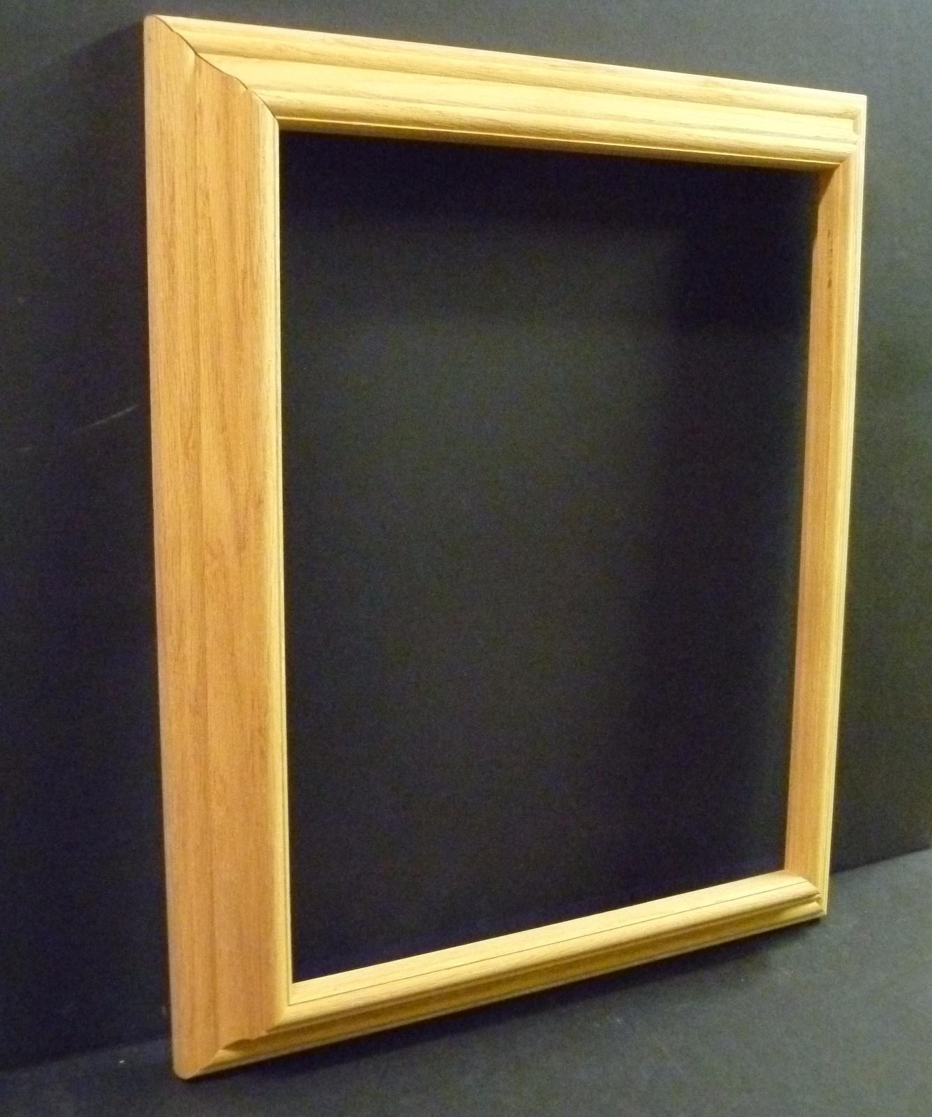 14×11 or 11×14 inch Light Oak Solid Wood Tiered Picture Painting Art Frame Nice!