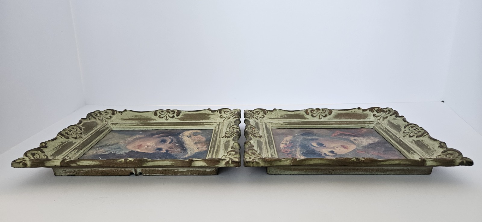 VTG Hulda «Suzanne & Annette» 2 Framed Art Portraits MCM Antiqued Cream & Green.