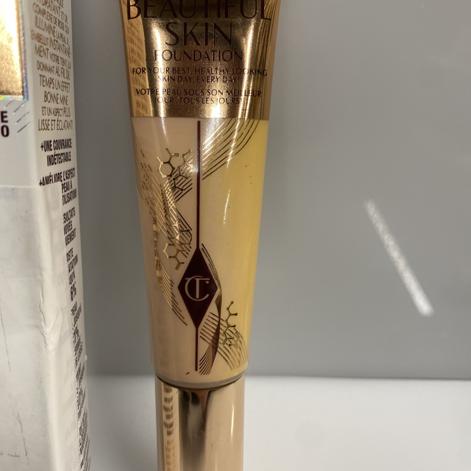 Charlotte Tilbury Beautiful Medium Coverage Foundation -3 Cool Froid -Open Box