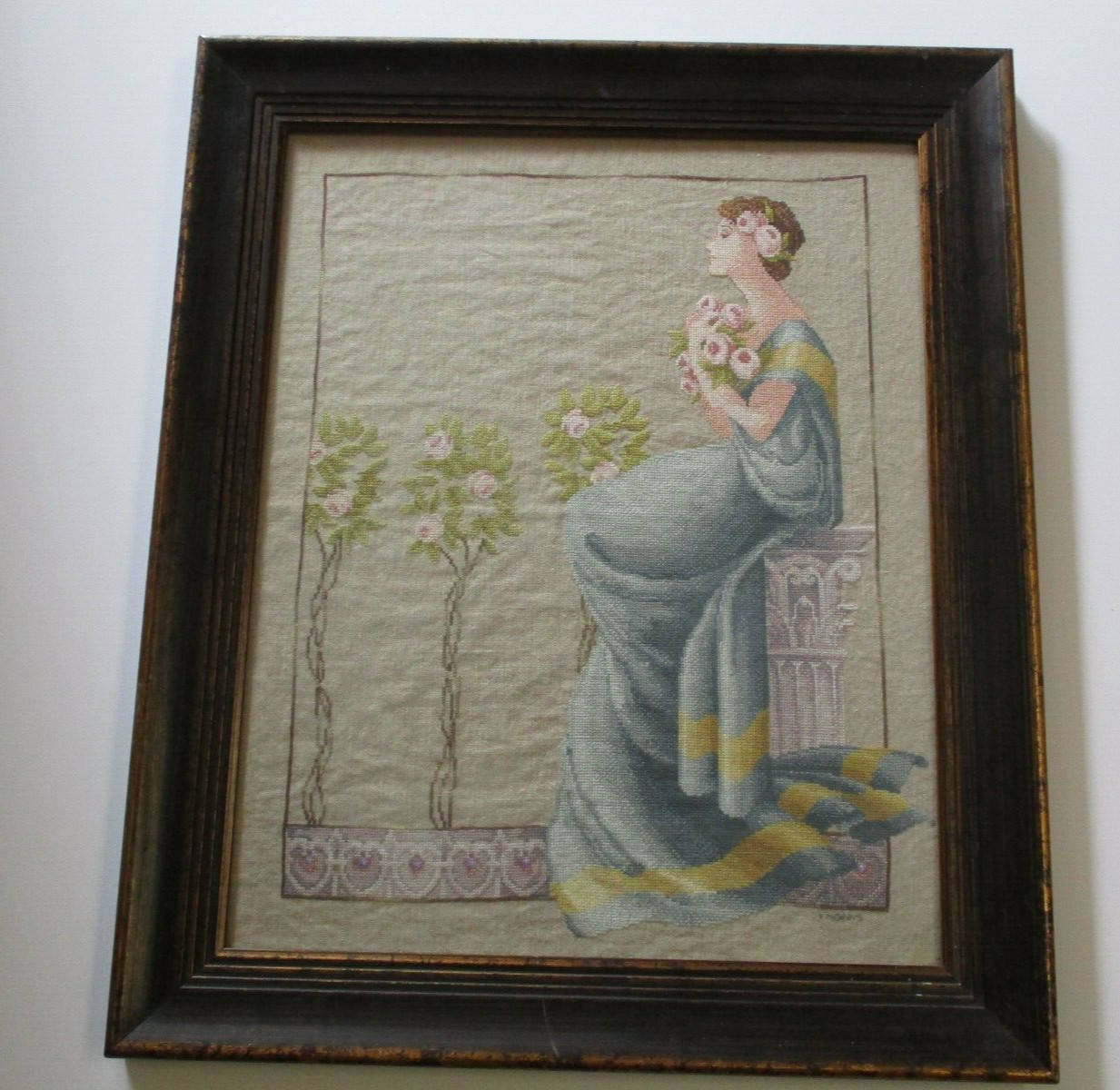 ANTIQUE NEEDLEPOINT HAND MADE PORTRAIT PRETTY WOMAN ART DECO NOUVEAU MODEL RARE
