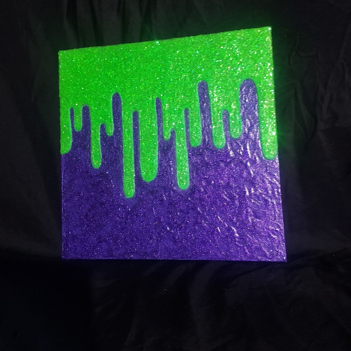 Blacklight Glow N Dark Glitter Painting On Canvas Purpl With Neon Green Glitter