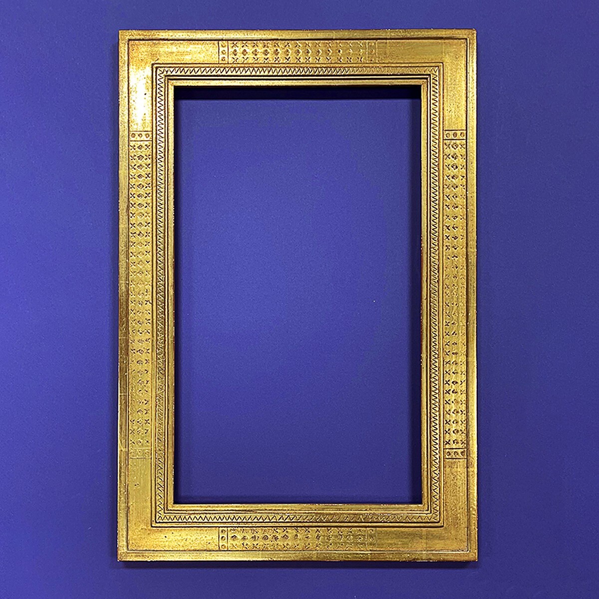 14″ x 23″ Bucks County Solid Wood Picture Frame Gilded in Genuine 22k Gold Leaf