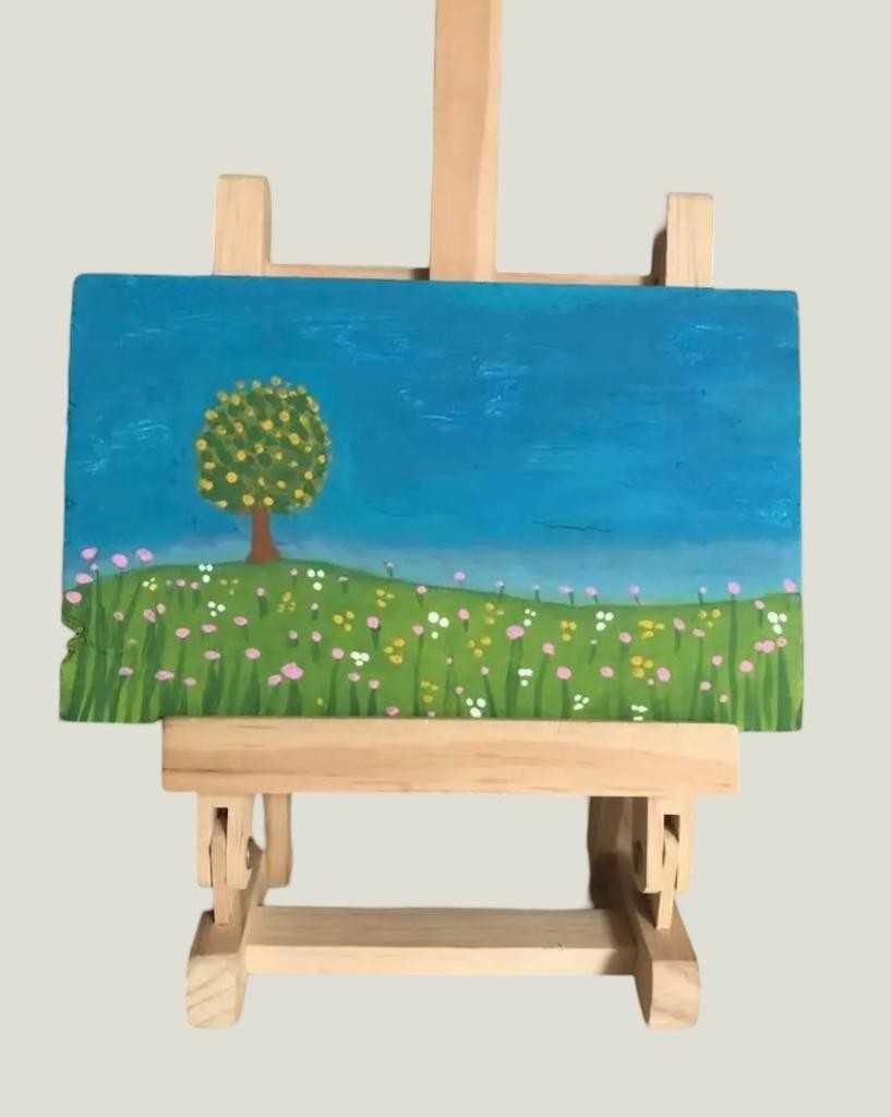 Miniature Artist Easel FSC Tabletop Adjustable Easel Beech Wood with painting