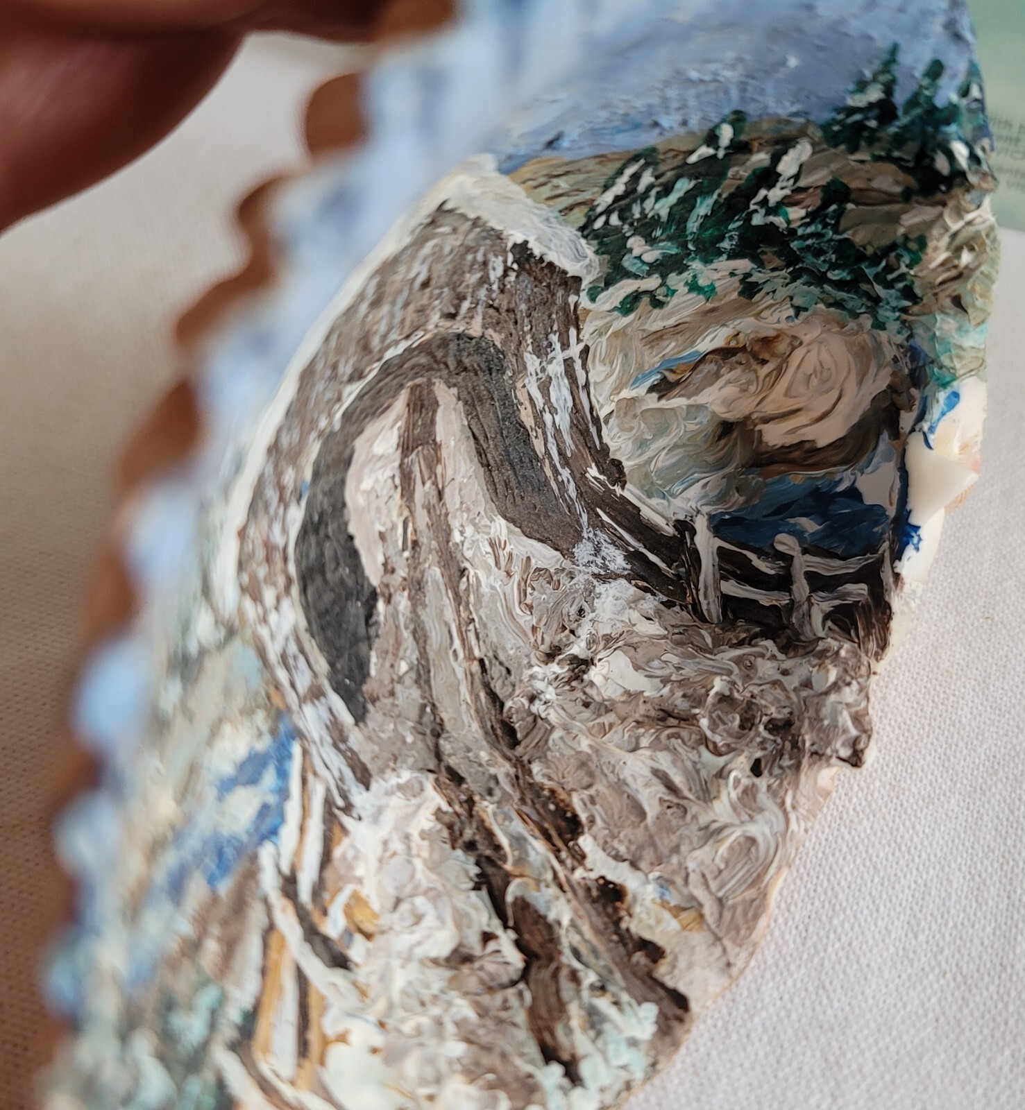 Hand Painted Sea Shell•Winter Scene•EUC•Scallop•Clam•Snow•Bridge•Artisan