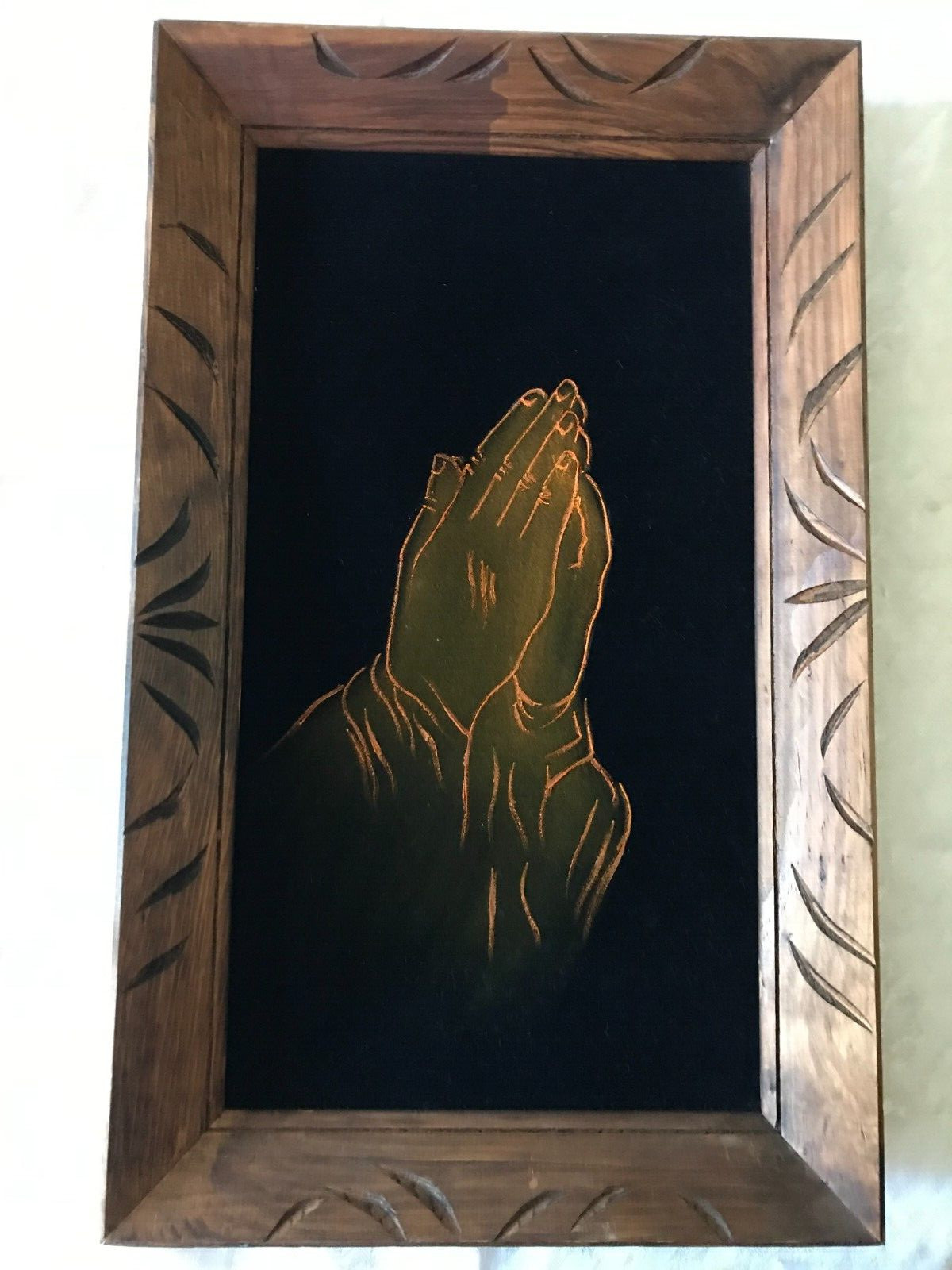 Vintage VELVET PAINTING Black Light Reactive JESUS Christian PRAYING HANDS 23×14
