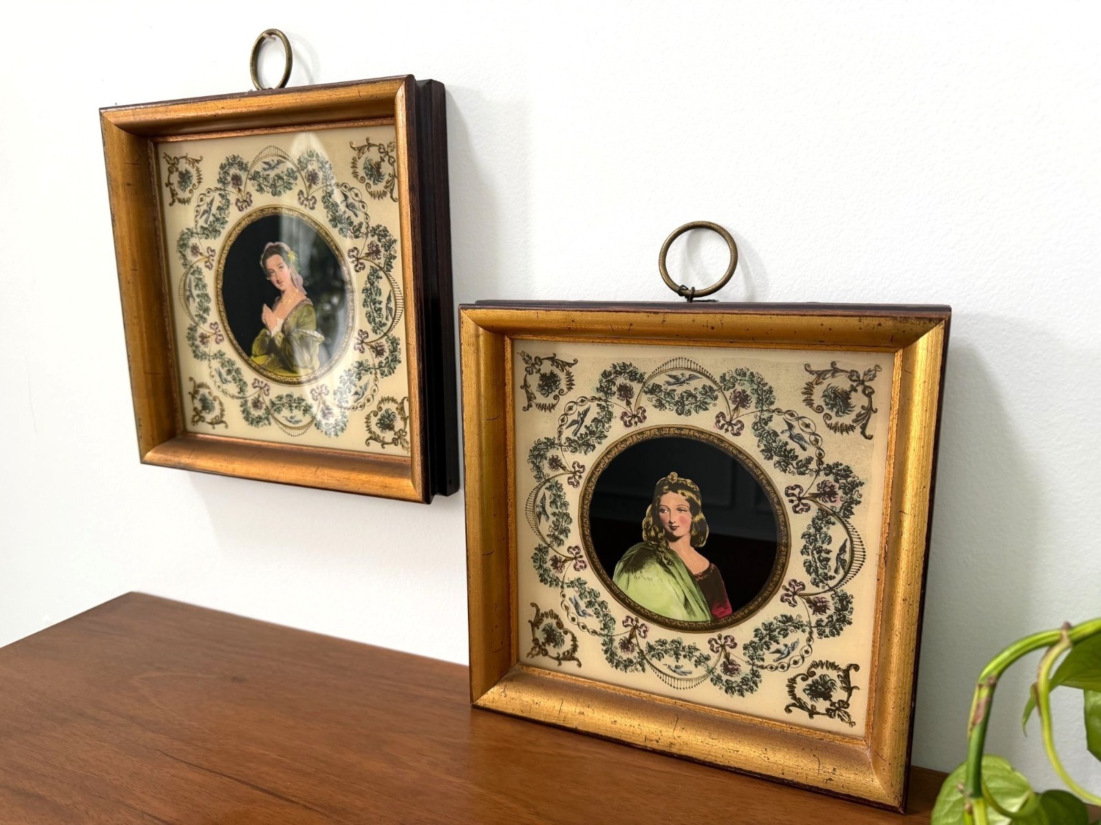 Vintage Verre Églomisé Reverse Painted Portraits Sungott Art Studios New York