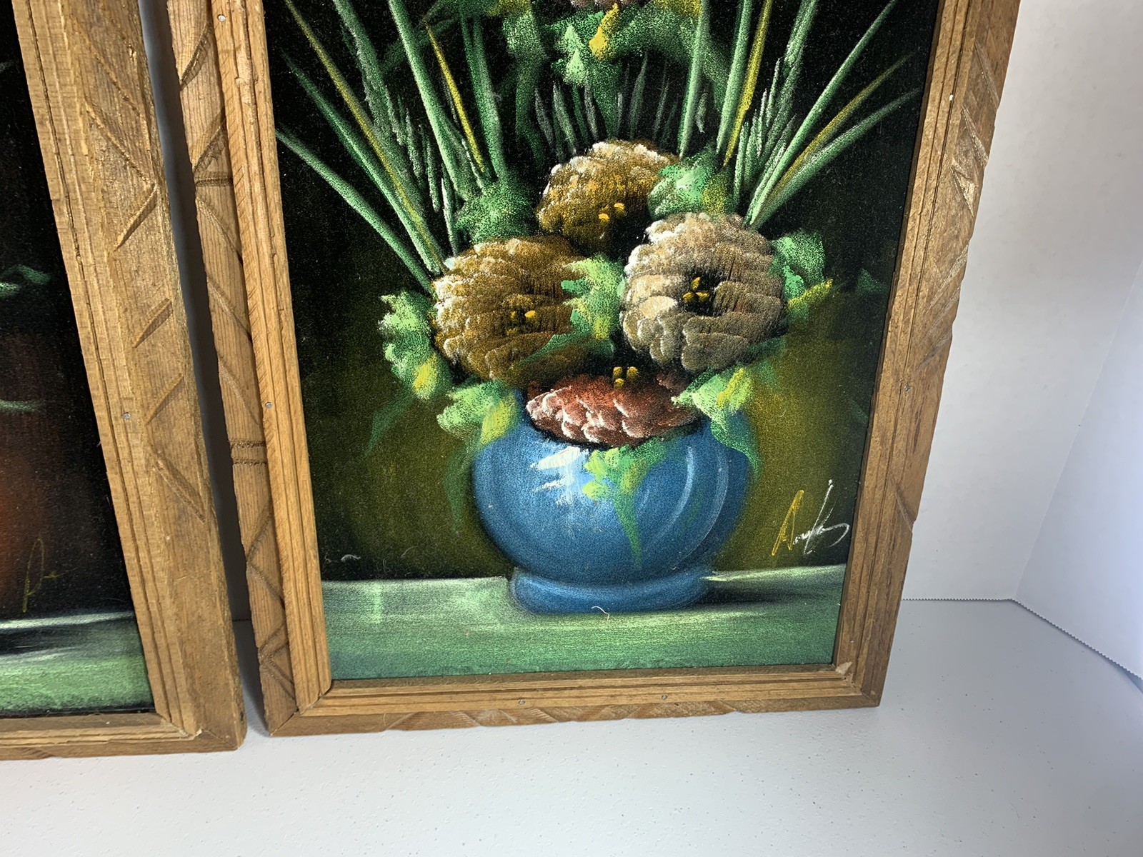 VTG PAINTINGS STILL LIFE FLOWERS IN VASE VELVET WOOD FRAME MCM DECOR SIGNED