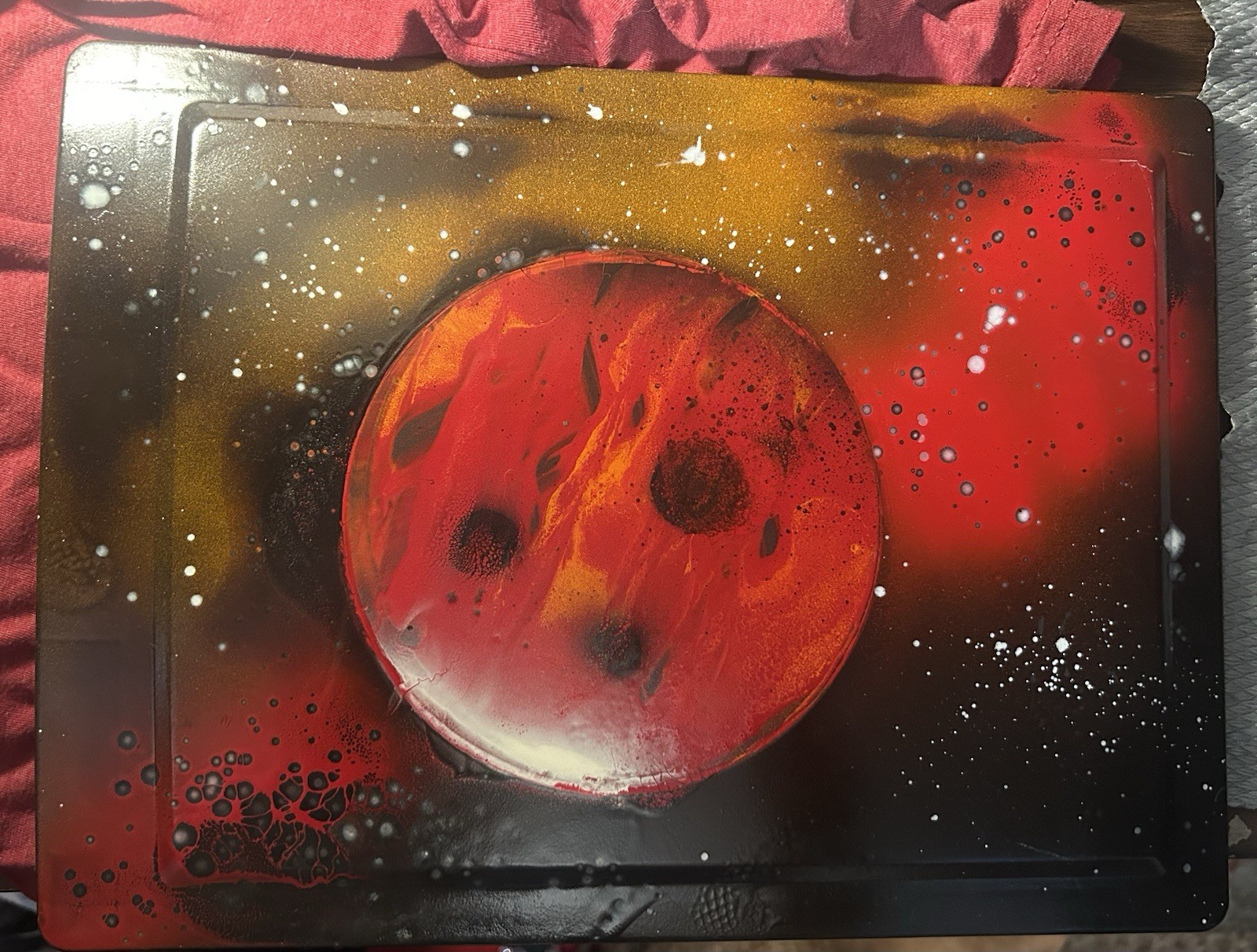 Galaxy Spray Art – Red Planet on Upcycled Lid – Original by NoChalzNo