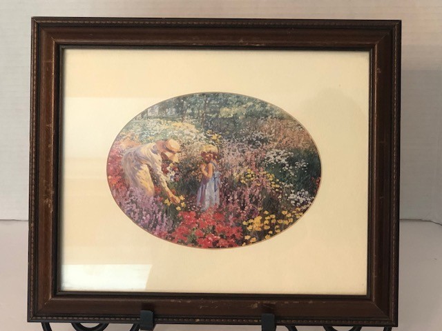 Beautiful Wall Art Adult Mother & Child in Flower Garden – 12 x 10