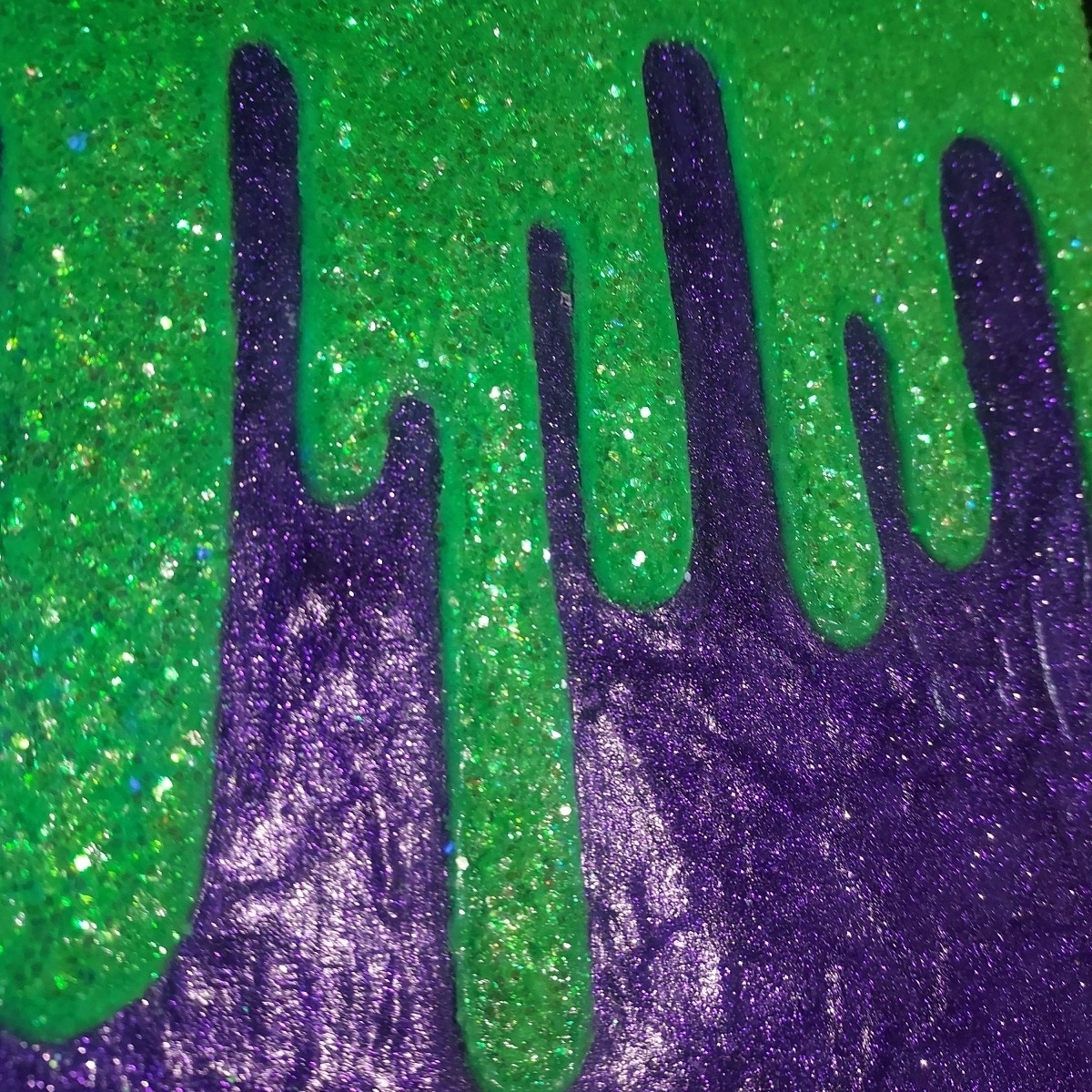 Blacklight Glow N Dark Glitter Painting On Canvas Purpl With Neon Green Glitter