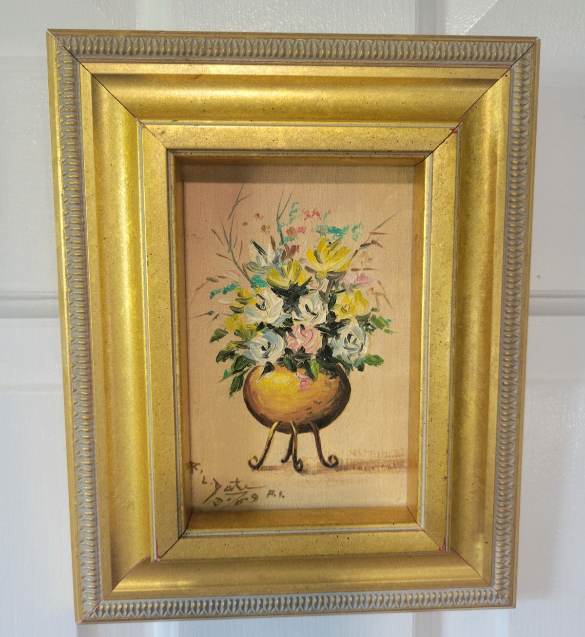 VTG Gold Gilt 7.5 x 9.75 Framed Small Floral Oil Painting by R.L. Datu Canvas